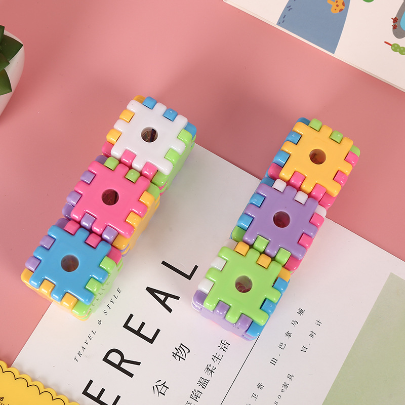 Creative cartoon plastic building block puzzles, children's pencil sharpeners, and small stationery gifts for students Item Picture