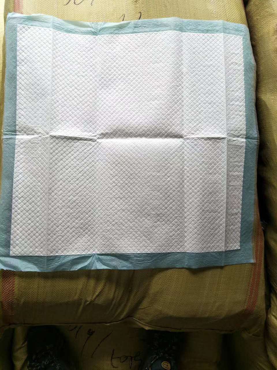 宠物用品尿垫/宠物尿不湿/宠物狗狗尿垫产品图