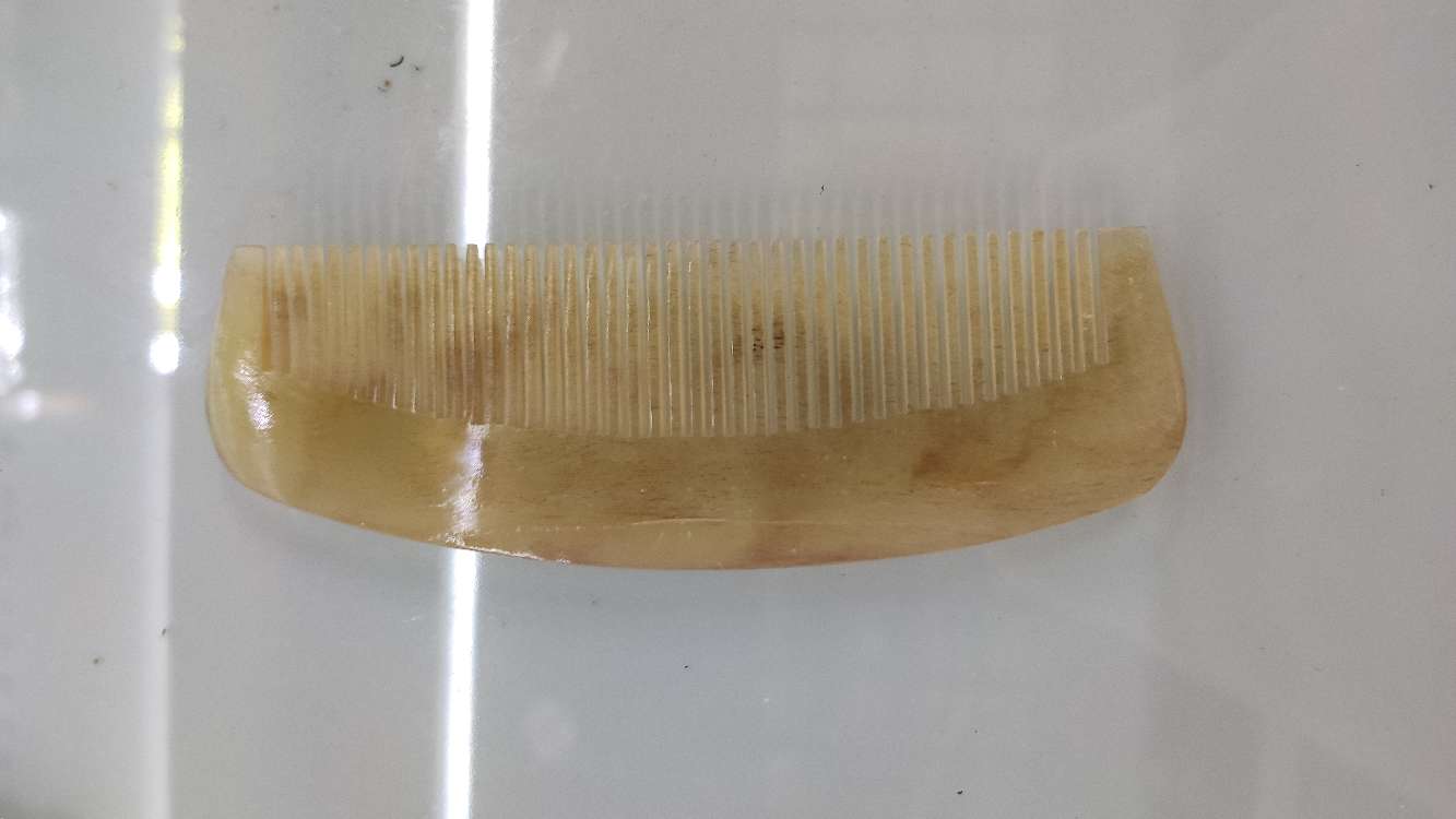 Xiaoping Natural Horn Comb Half Moon 13 Cm Natural Horn Comb Moon 13 Cm Specification drawing