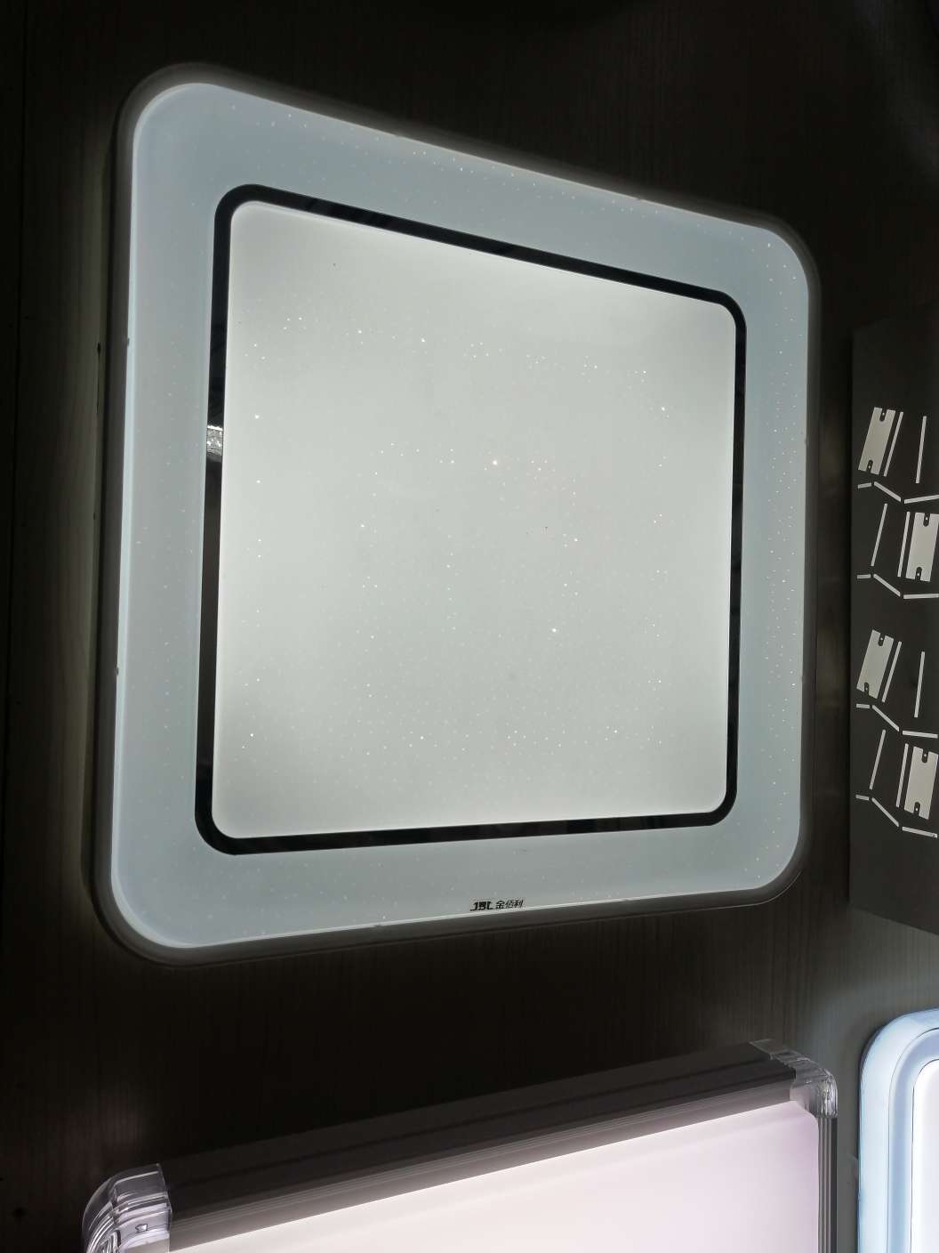 金佰利正方1001产品图