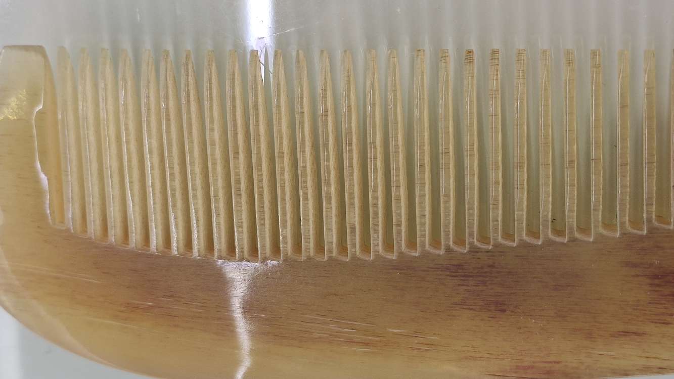 Xiaoping Natural Horn Comb 17 Cm Natural Horn Comb 17 Anchovies undefined