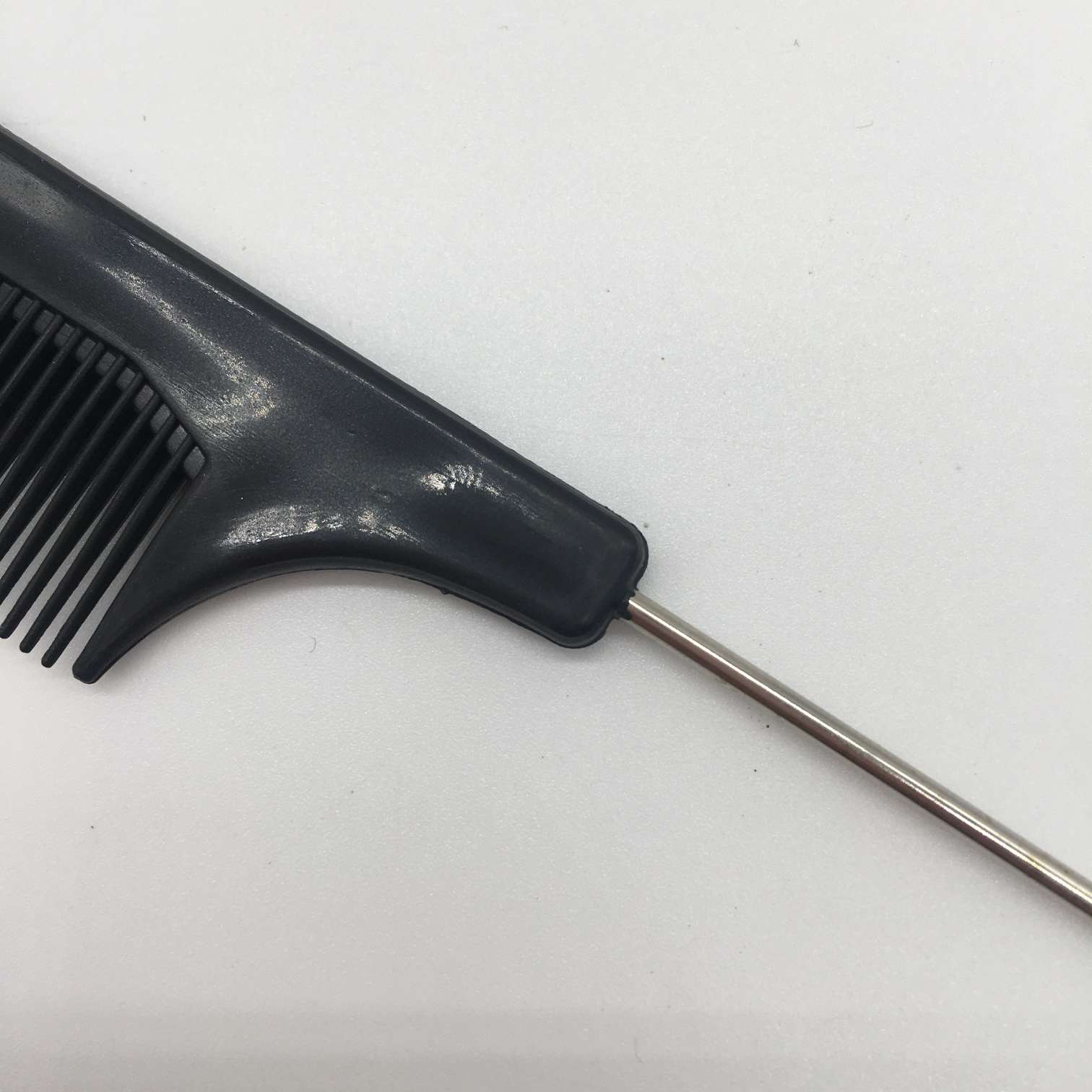 Factory direct sales of combs, steel needle tip tail combs, hair picking coils, hair styling combs, small gifts, hair care products, hair care tools Item Picture