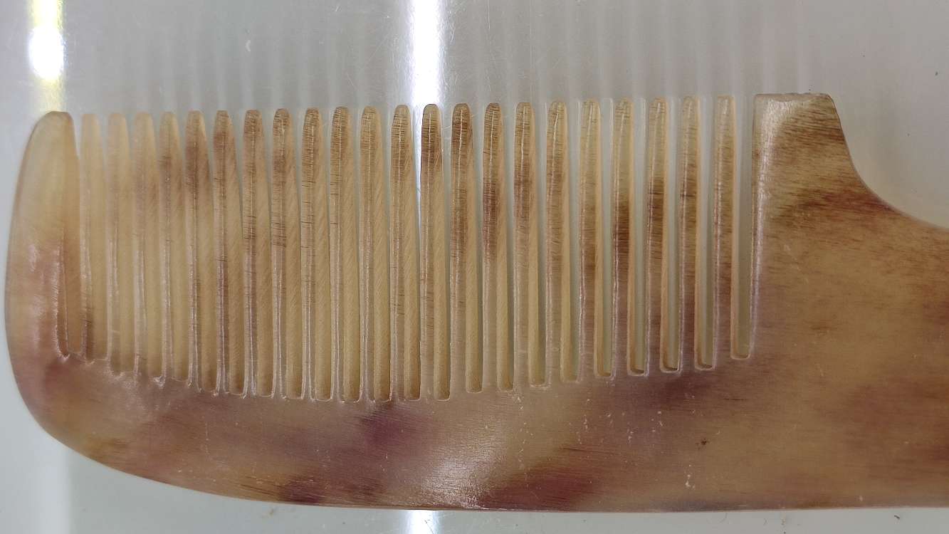 Xiaoping Natural Horn Comb 15 Cm Natural Horn Comb 15 Anchovies undefined