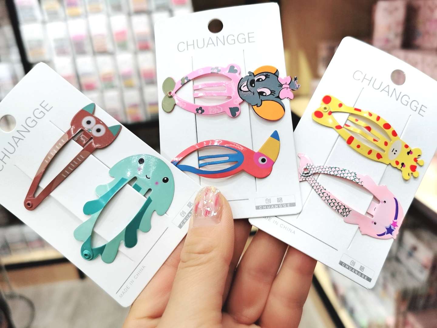 Cute Ins-style cartoon printed BB hair clips with side clips and headwear Item Picture