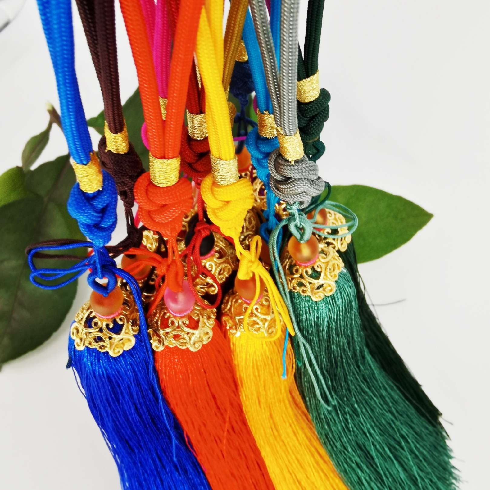A series of versatile ancient-style and ancient costume accessories with handles, ice thread alloy caps and tassels Item Picture