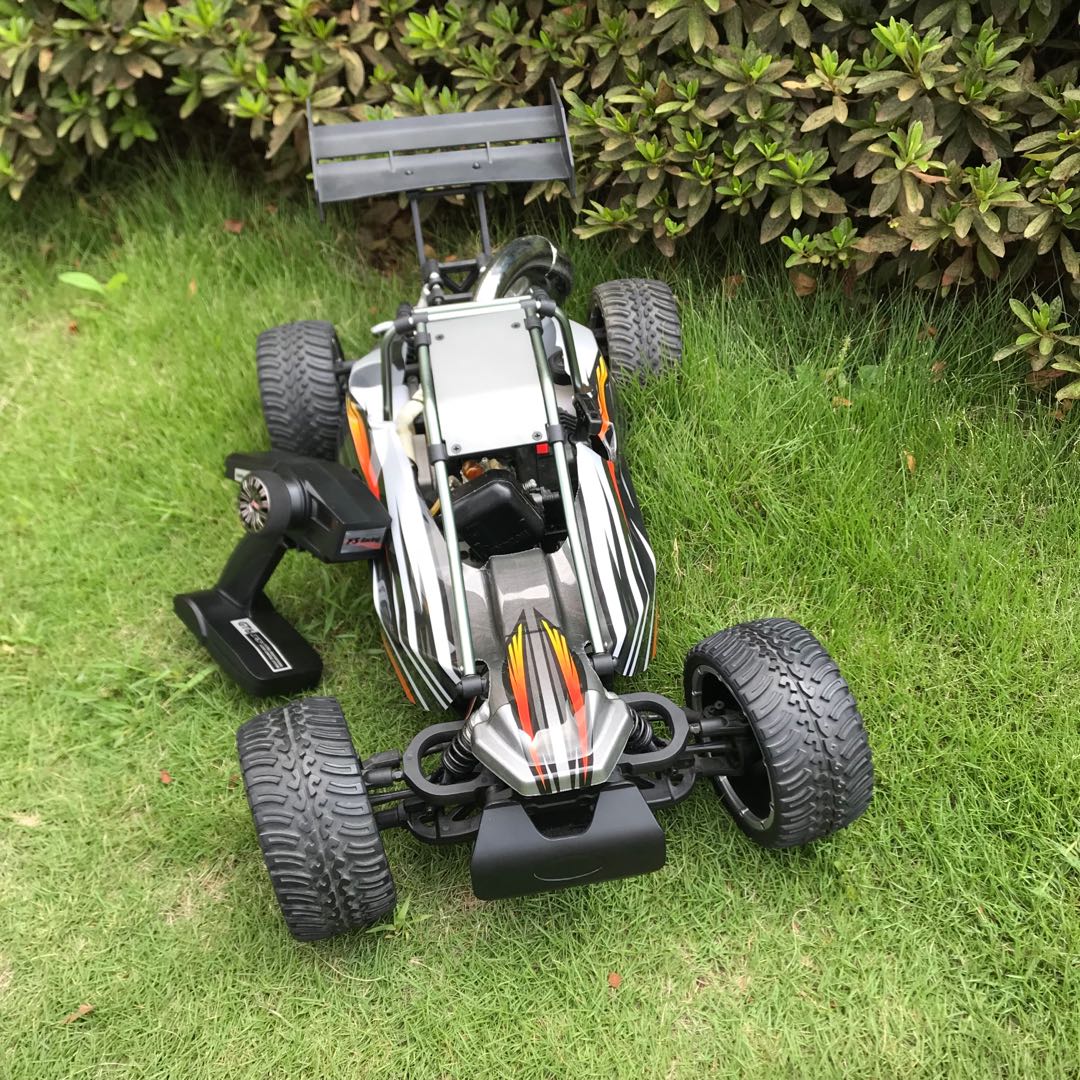 Gasoline-powered high-speed off-road four-wheel drive remote control vehicle details Picture