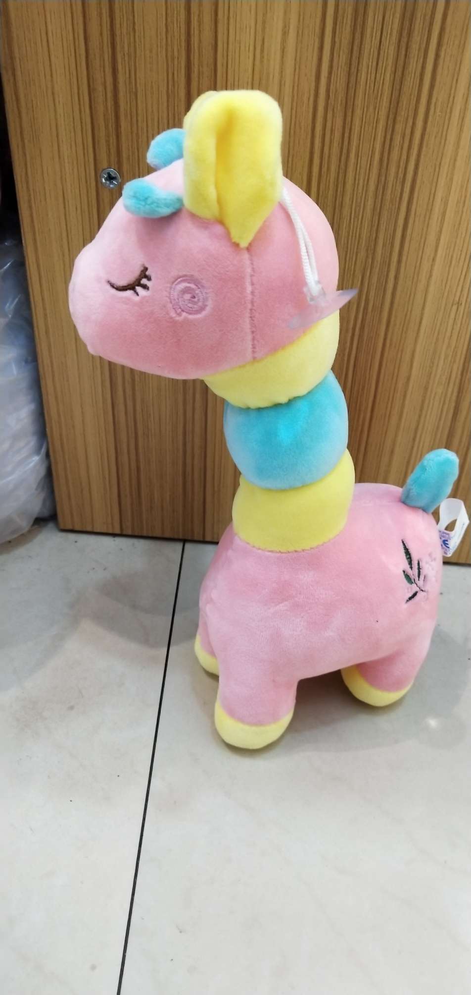 Wholesale of colorful long-haired deer plush toys and claw machine figurines details Picture