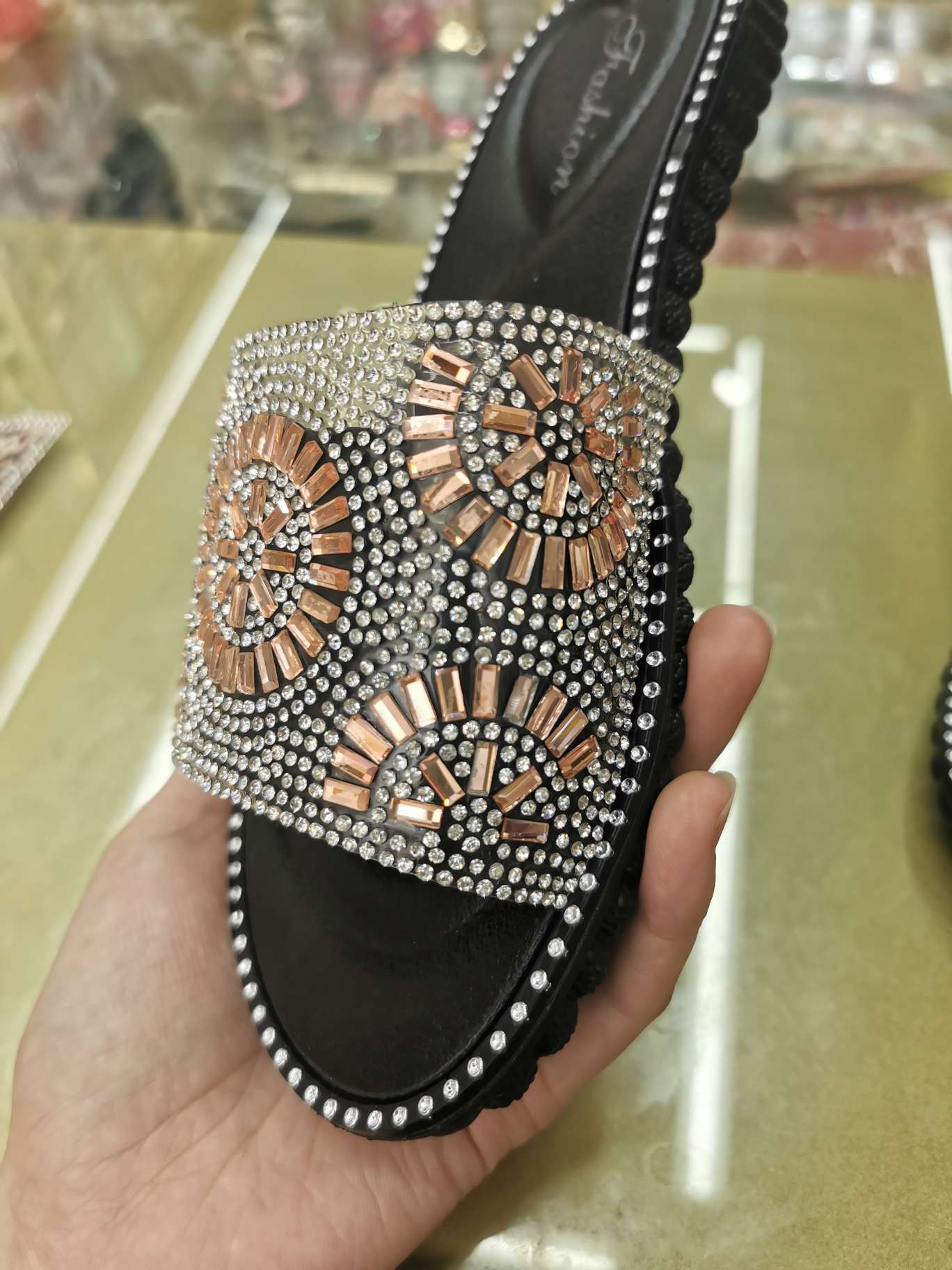 女式凉拖实物图