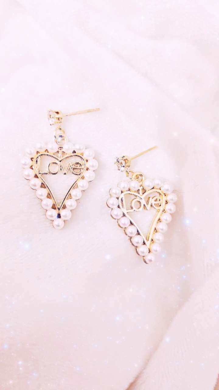LOVE love pearl diamond earrings female Korean new fashion exquisite heart letter earrings