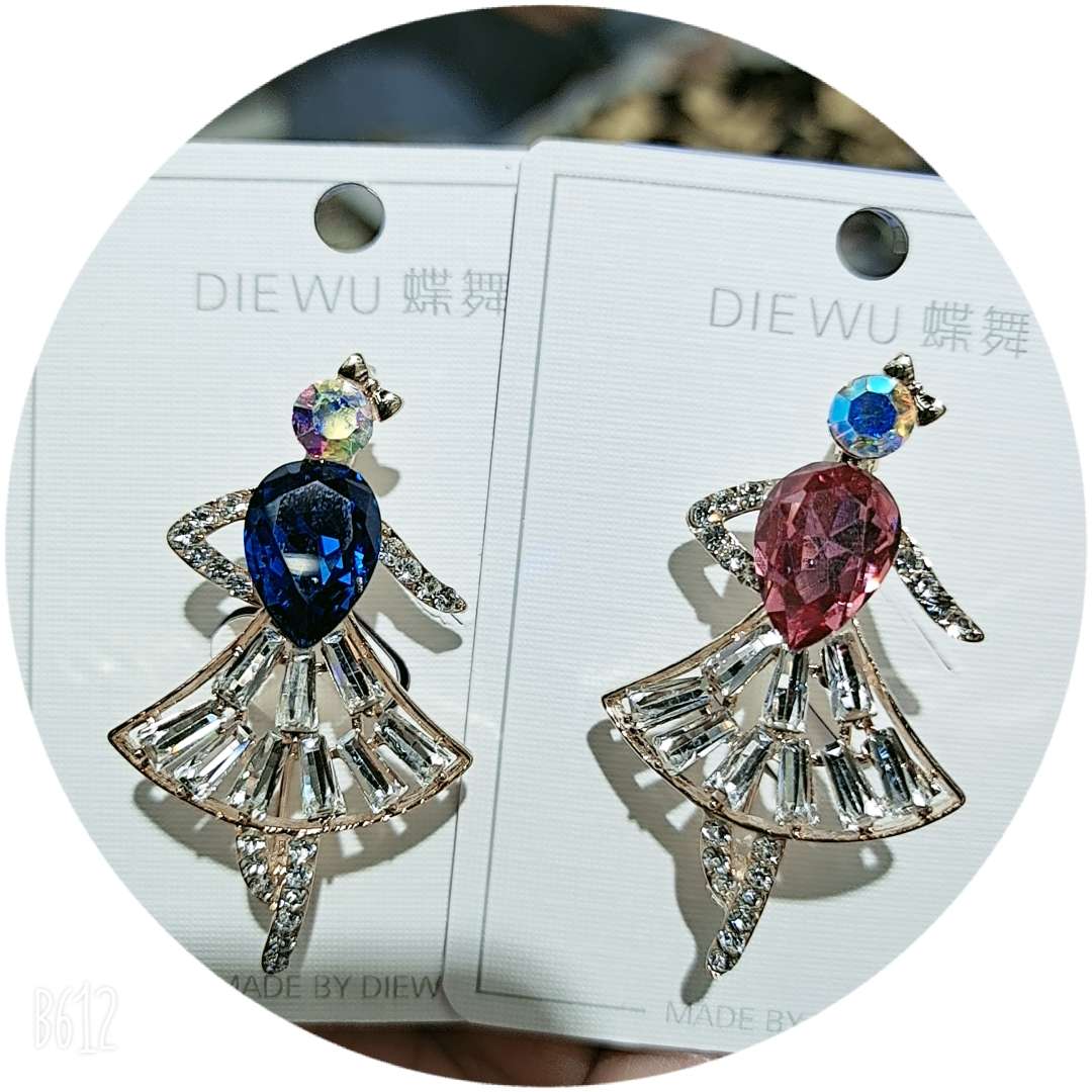 Fashion Brooch Dancing Girl Style