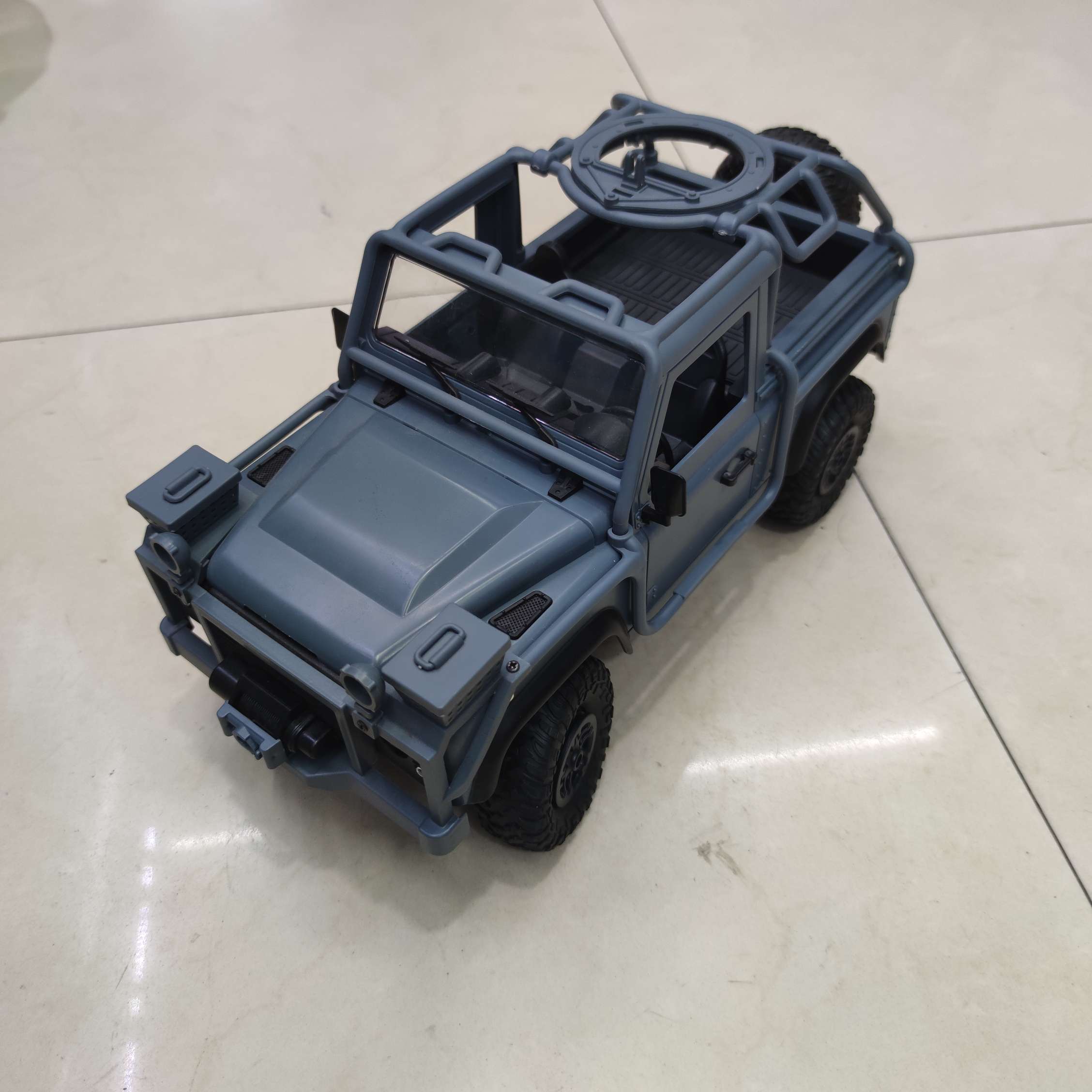 Mang Niu RC four-wheel-drive remote control vehicle professional modification climbing drift simulation model