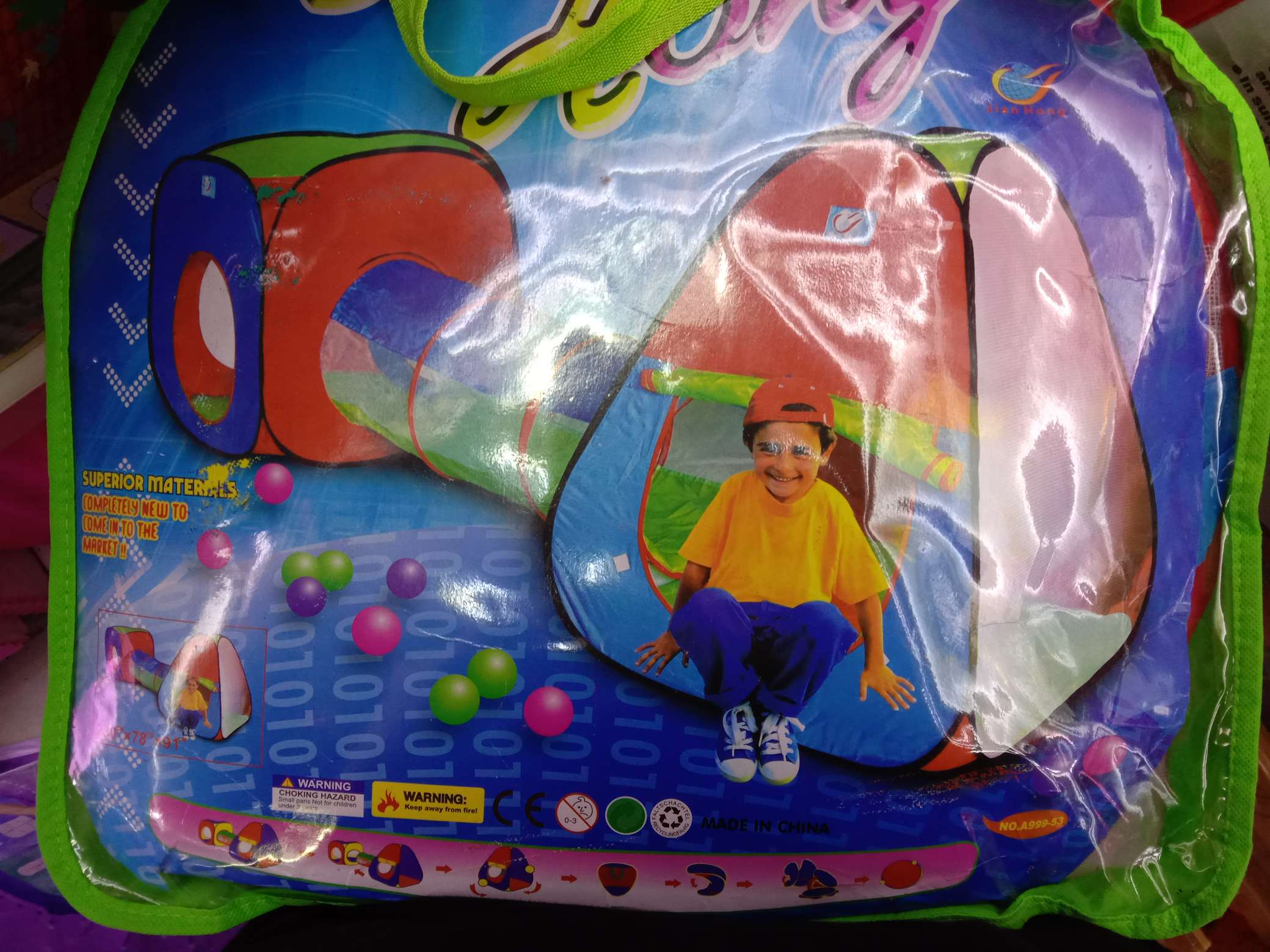 A999-53 Three tent tunnels full figure