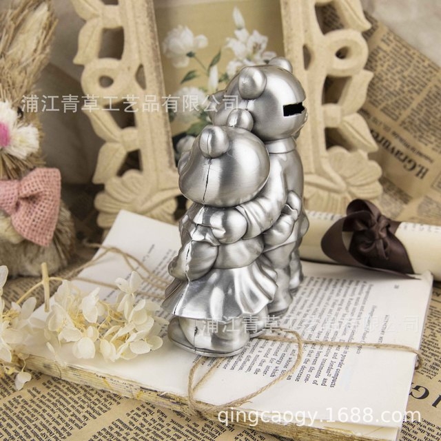 5802小熊一家人白底实物图