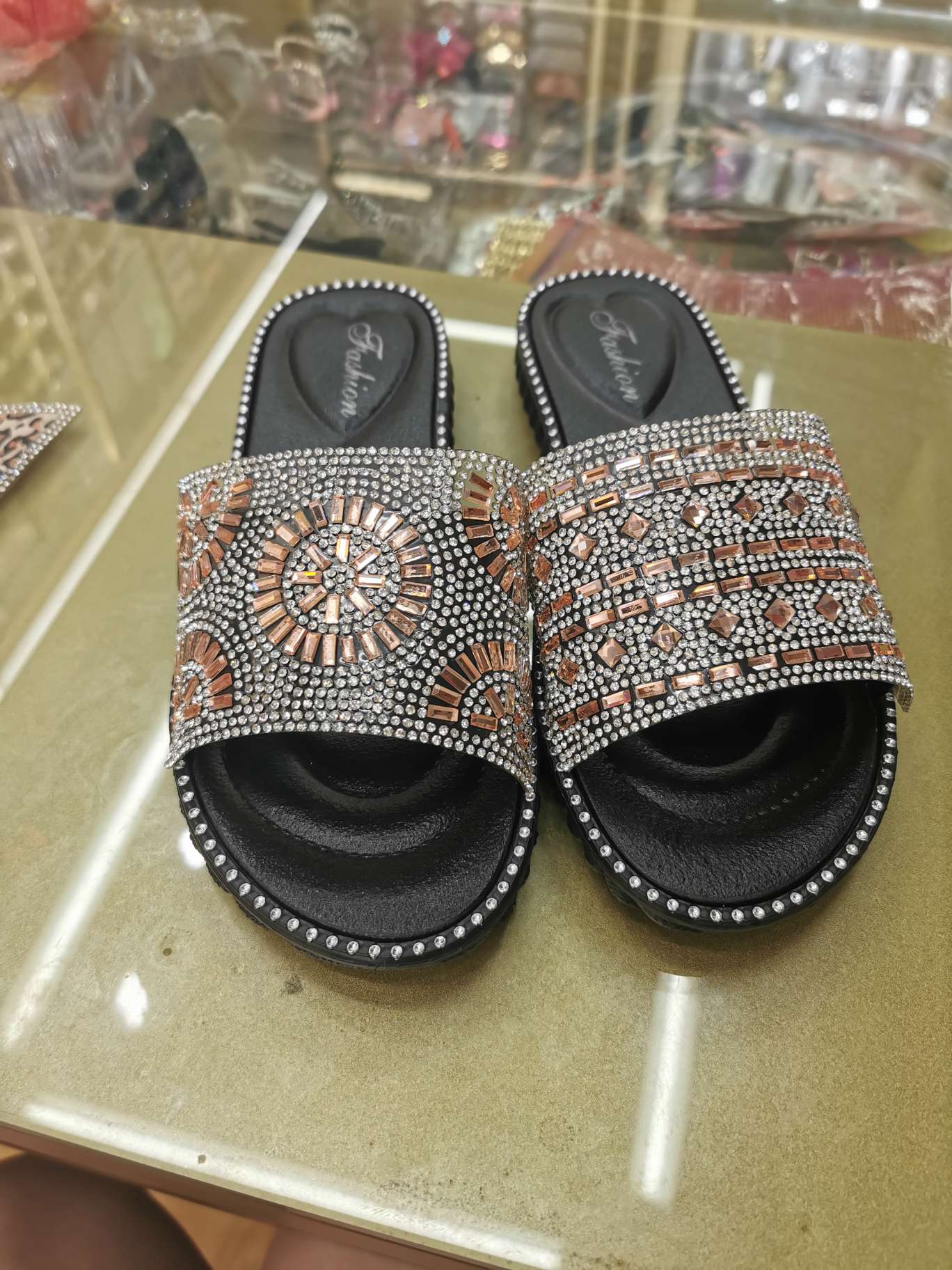 外贸女拖 一字带 鞋面装饰 水钻玻璃装饰 服装 装饰详情图6