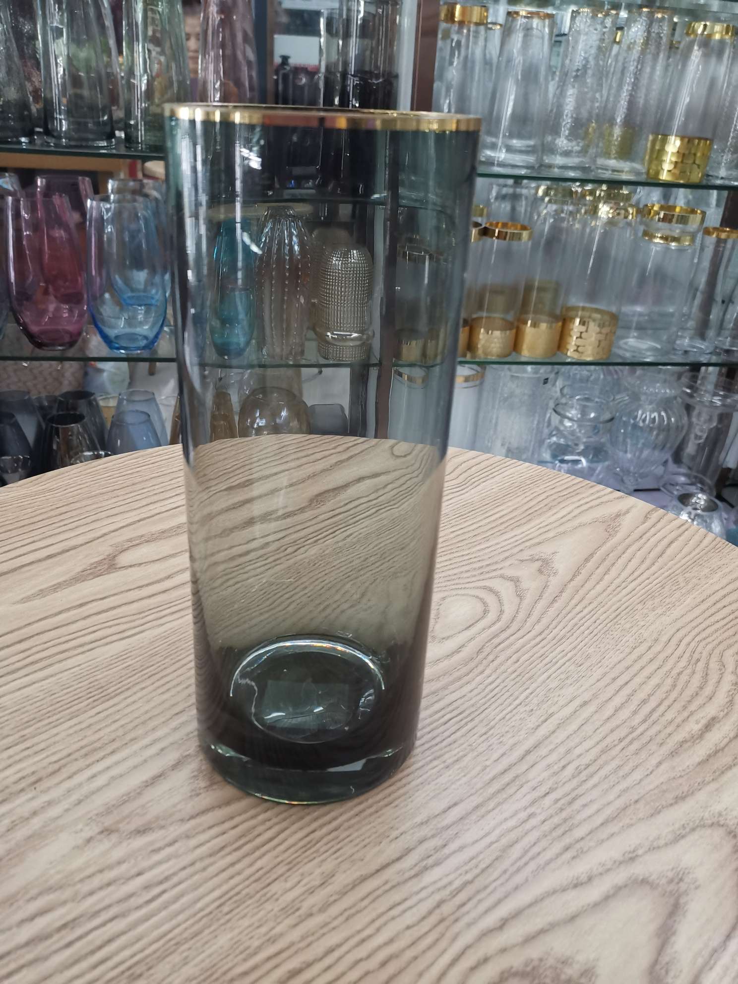 Fresh Color Hand Blown Hand Painted Gold Border Tabletop Vase (Wholesale) details Picture