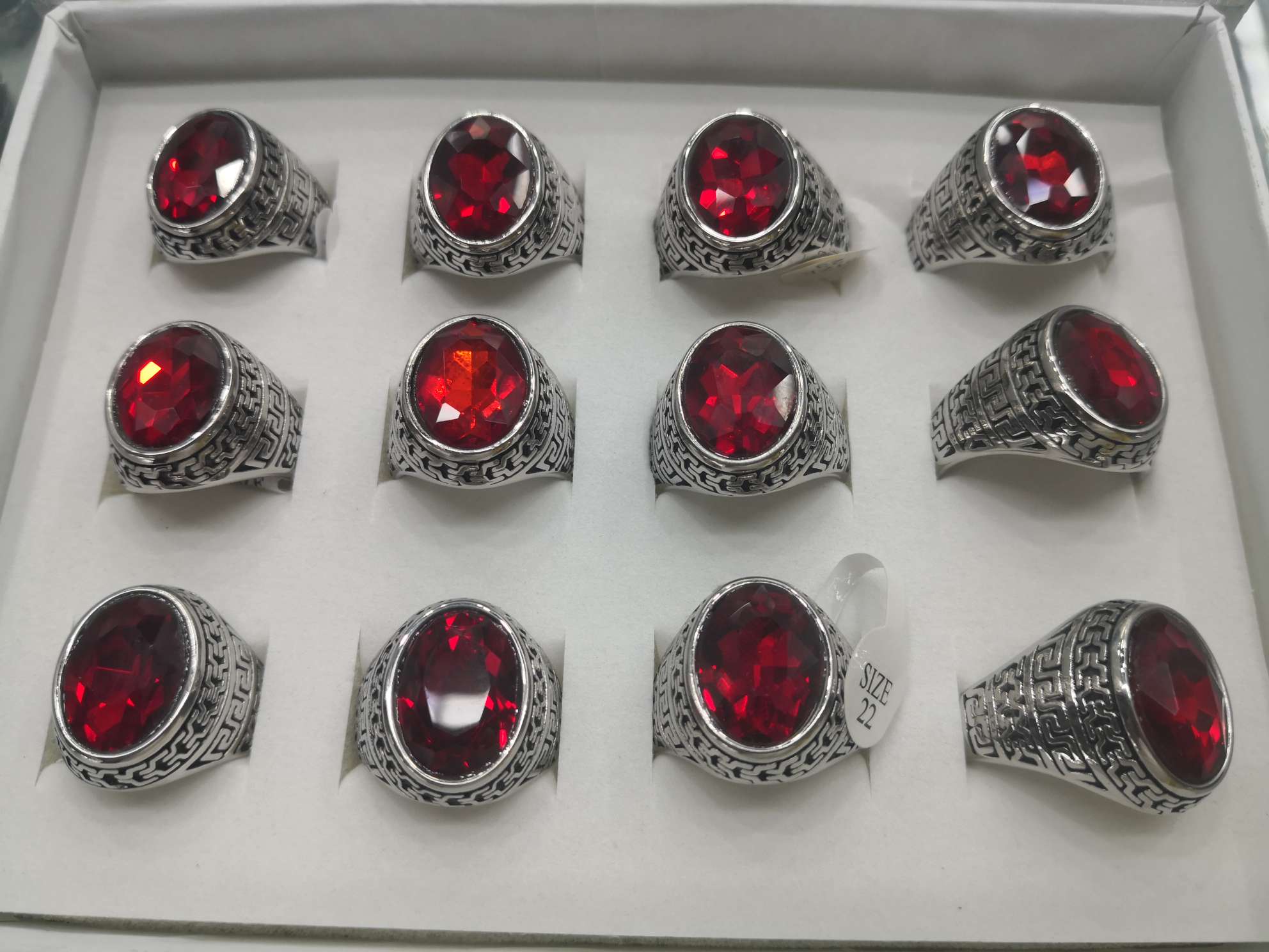 Popular jewelry web celebrity live onyx thumbnail