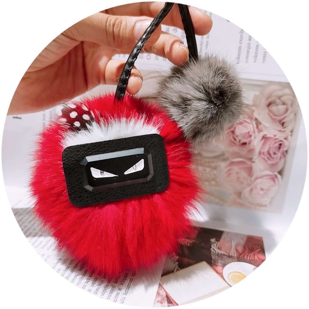 Little Monster bag pendant, real fox fur ball pendant, plush ball with accessories, car keychain pendant, cute girl Item Picture