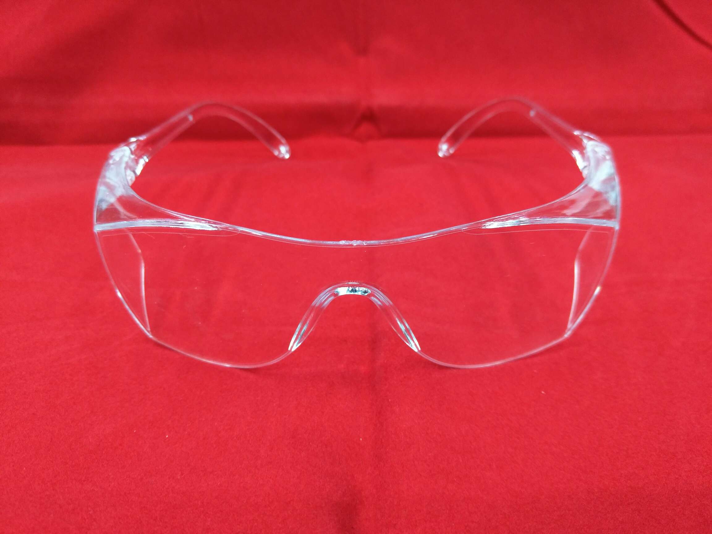 HLL children's integrated face goggles labor protection anti-splash, anti-impact, polishing, dust, sandstorm, anti-fog transparent protective glasses for men and women riding with high clarity, wide vision and no anti-fog goggles Application Scenario