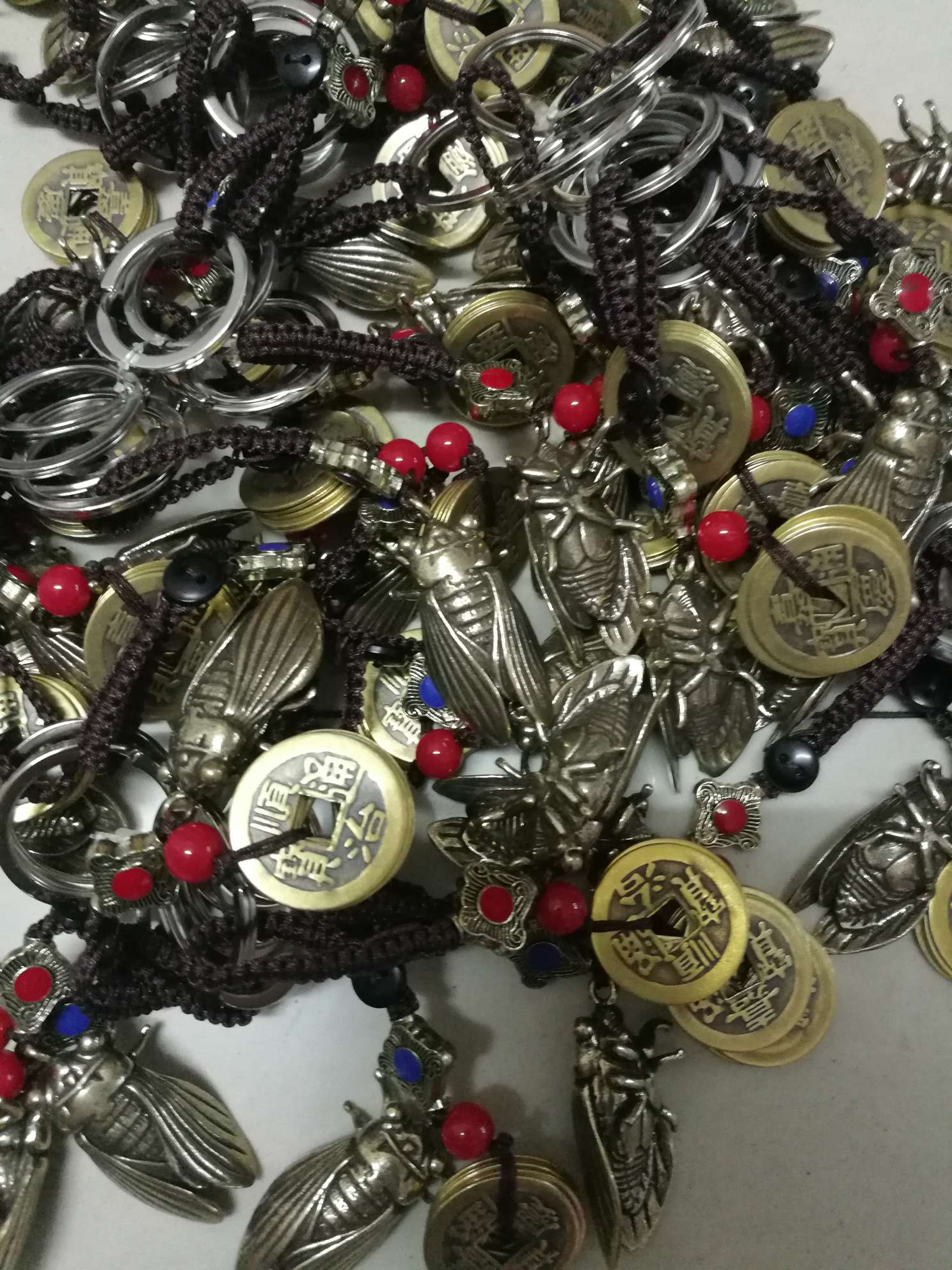 纯铜做旧一鸣惊人五帝钱钥匙扣挂件细节图