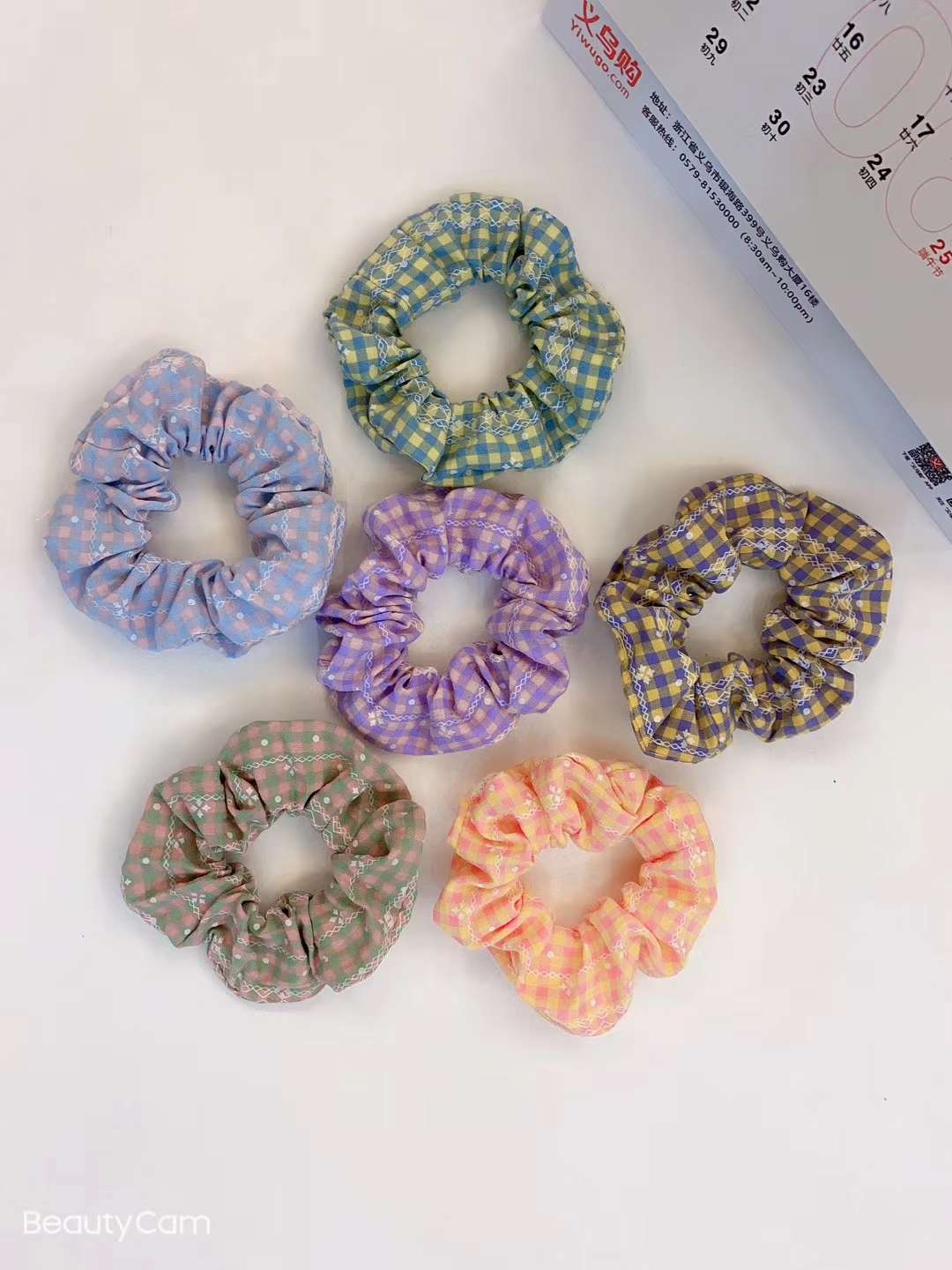 Add a lace checkered large intestine ring