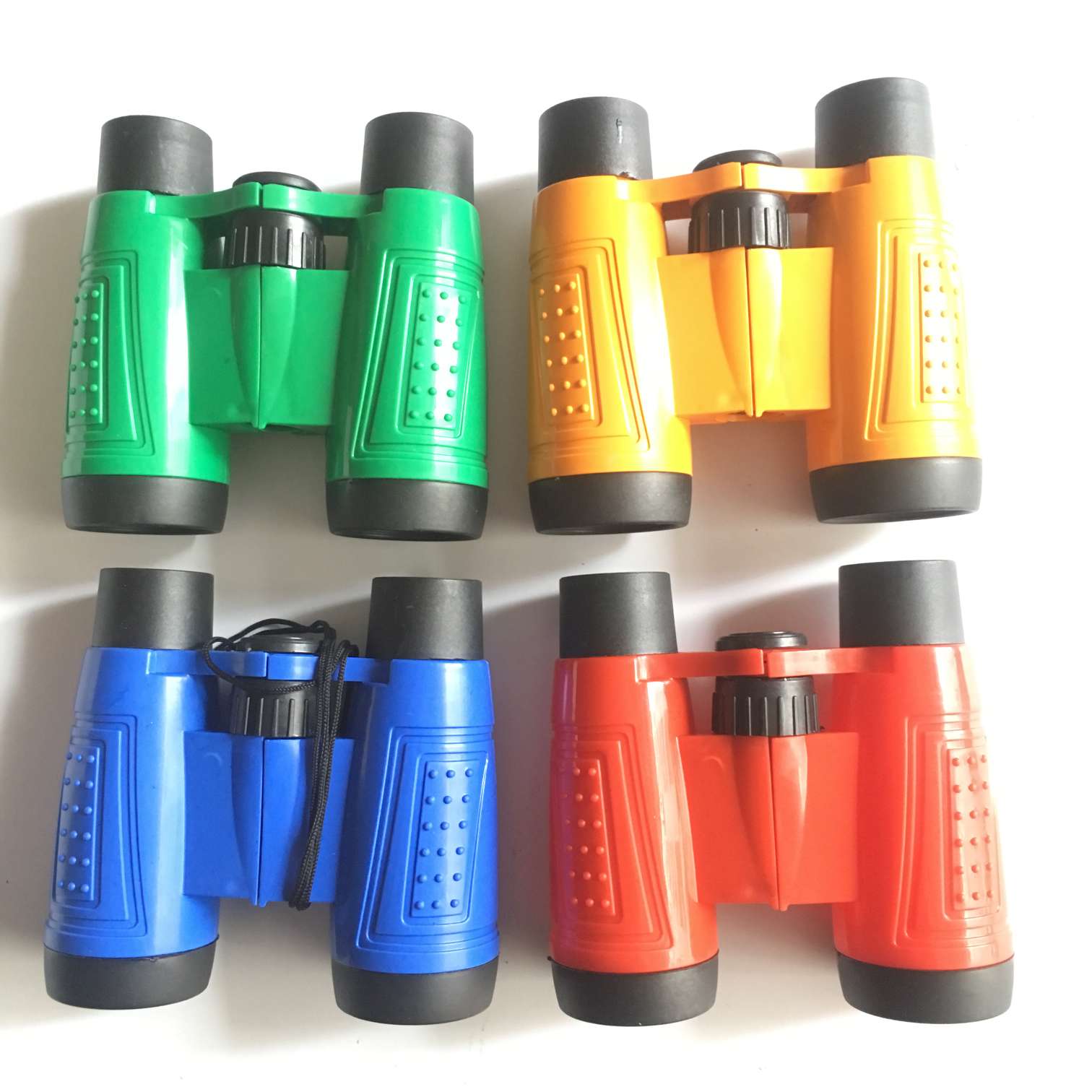 新630彩色儿童望远镜小孩生日节日礼物双筒高清男孩女孩学生玩具型白底实物图