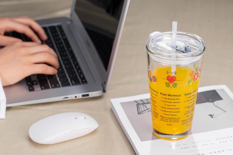 The popular Dudu cup office water cup and cartoon cup Application Scenario