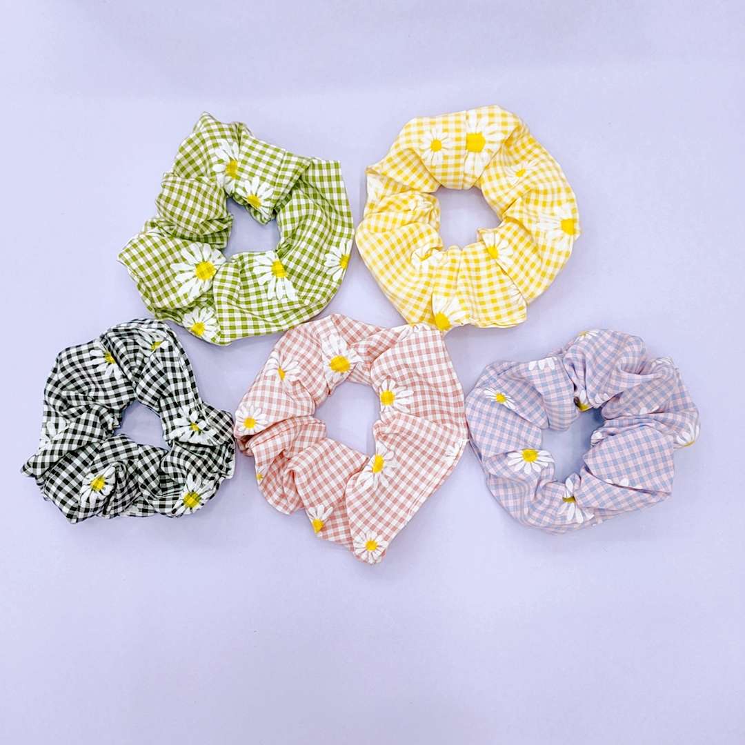 Checkered Daisy fabric large intestine rings