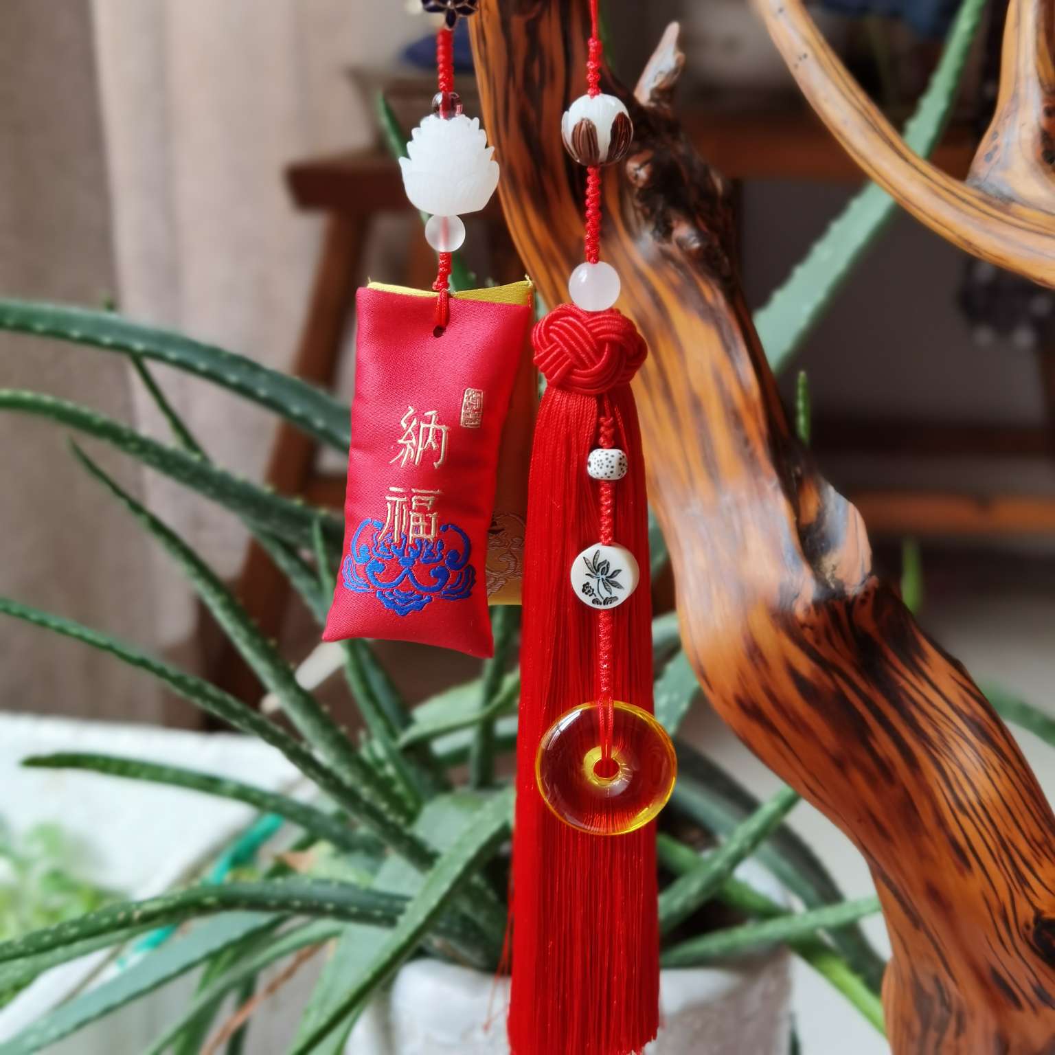 Hongyu Handicrafts Pendant Accessories: Silk and Rayon tassels Double Lucky Bag details Picture