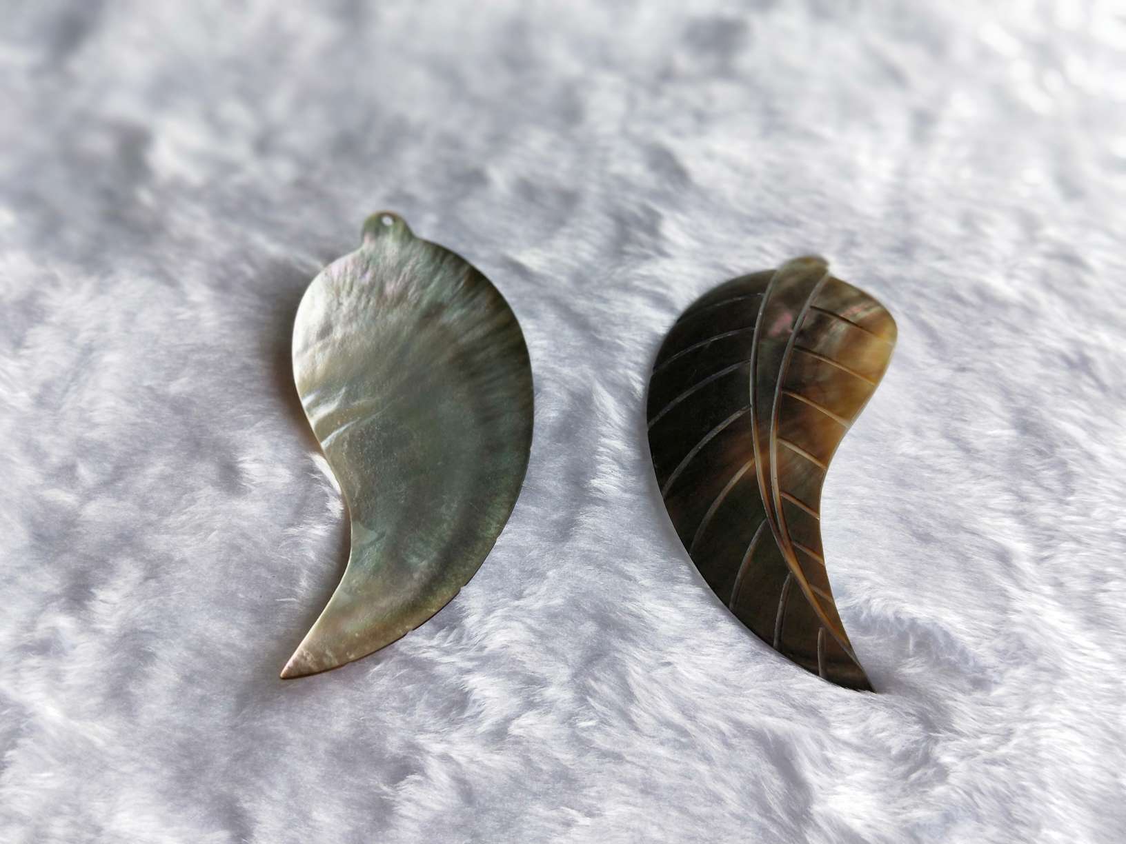 Natural Shell Black Butterfly Shell Leaf Carving Diy Accessory Piece details Picture