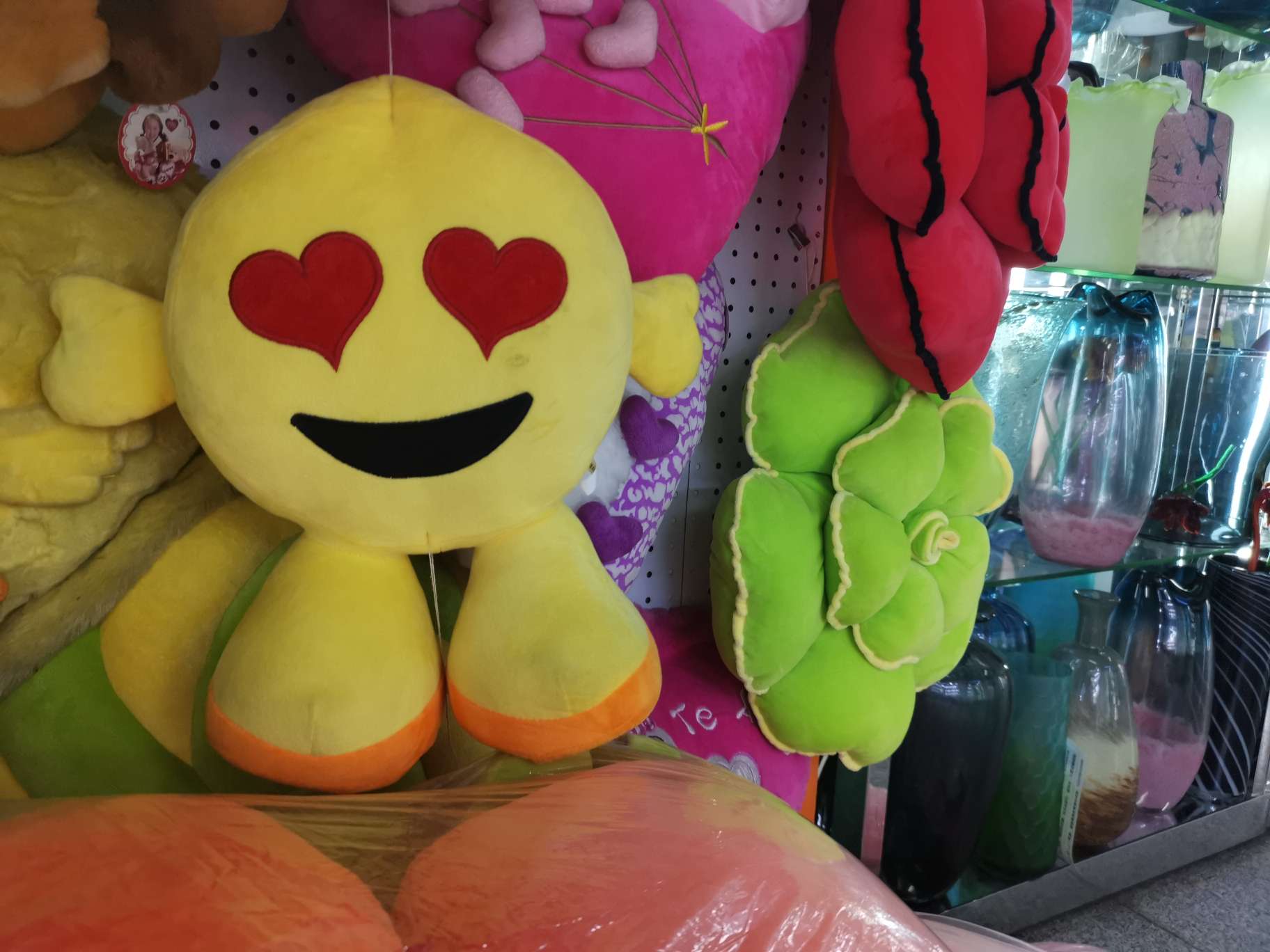 Toy 8 with feet smiley face thumbnail