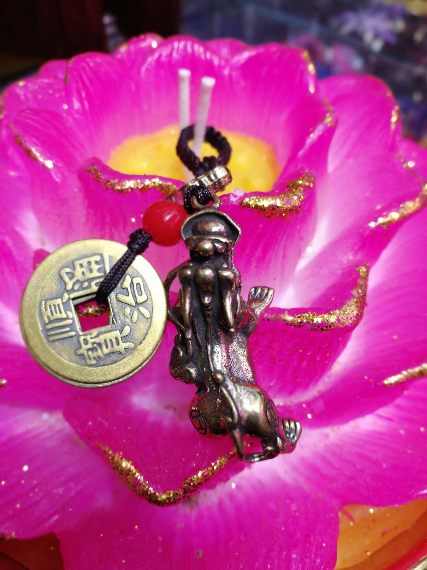 Copper PI xiu old yuan treasure money key chain pendant thumbnail