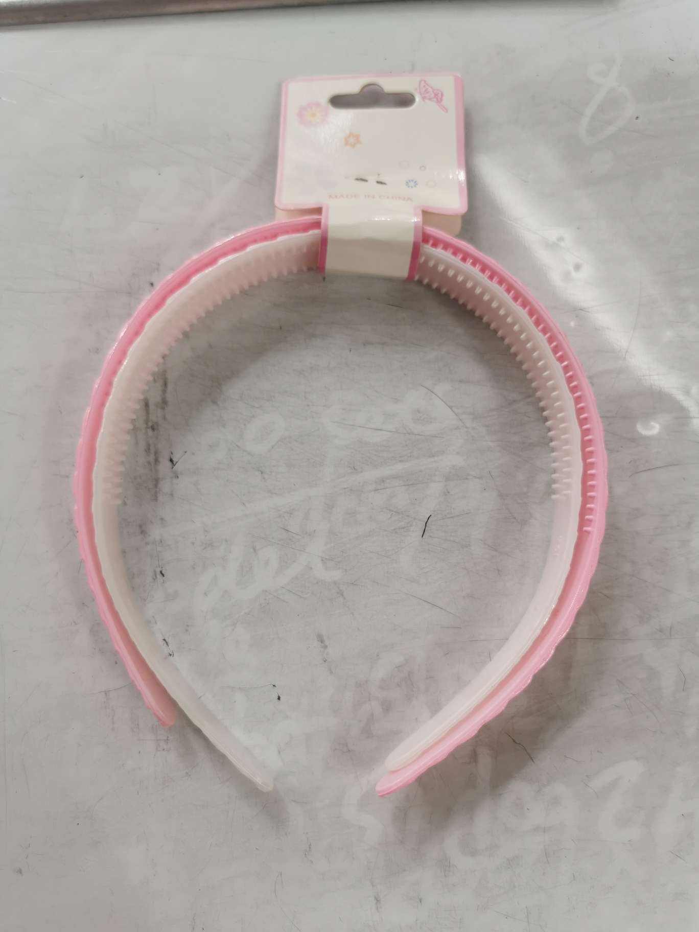 Knitting head buckle
