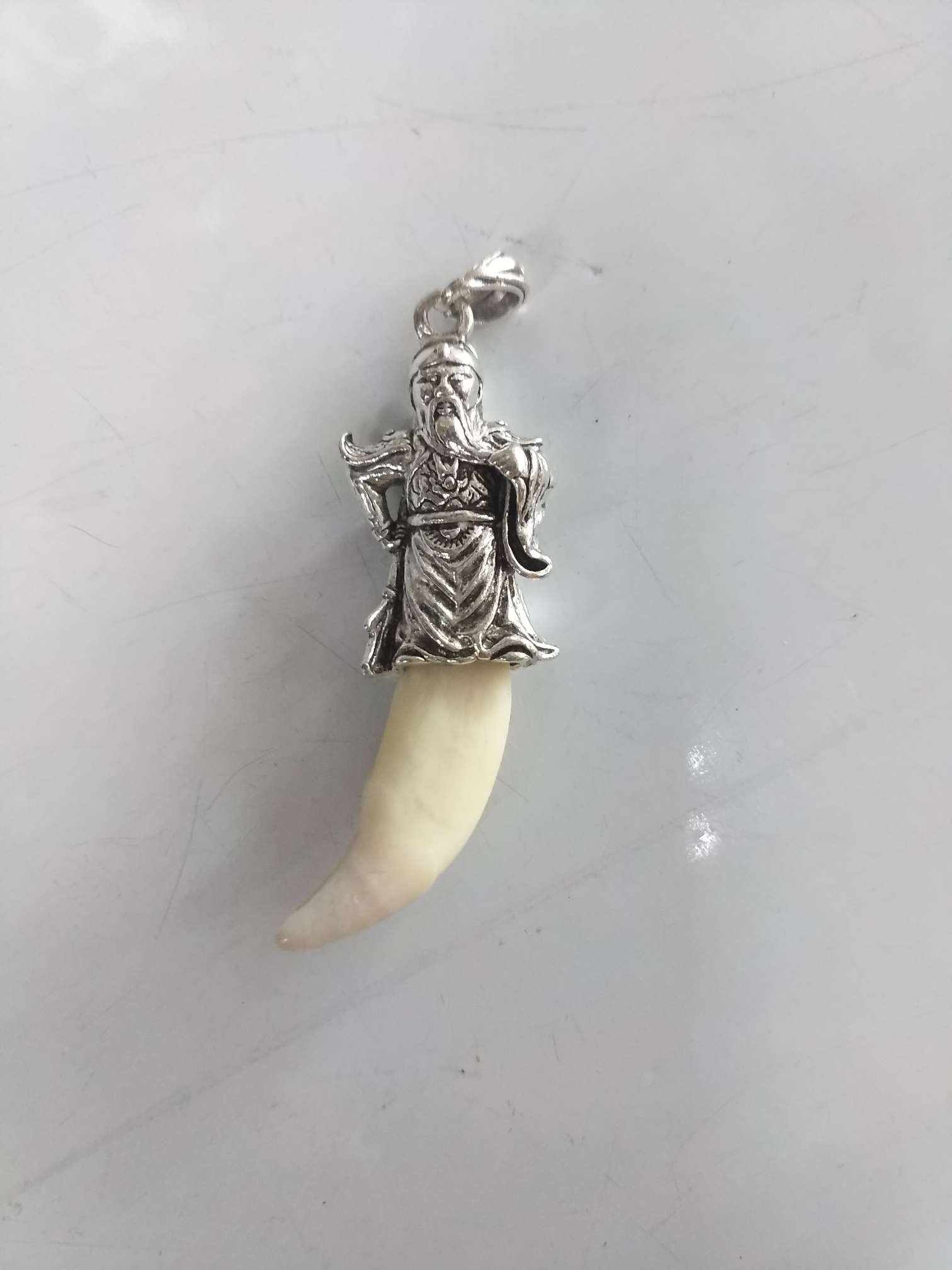 关羽狼牙吊坠项链镶嵌牙套真黑狗牙饰品