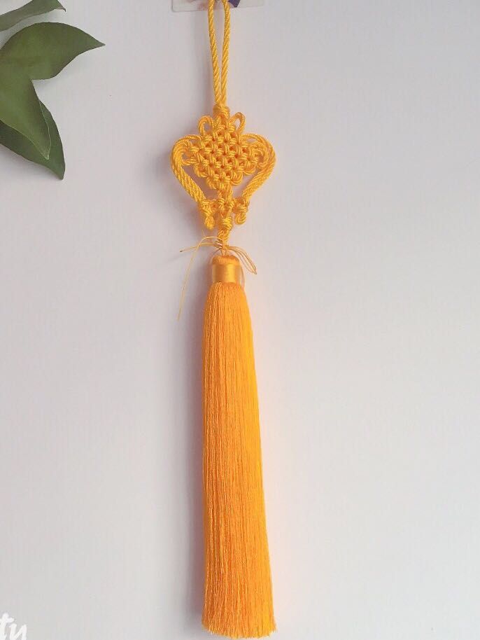 Large Chinese knot tassel pendant for wall hanging in the foyer Specification image