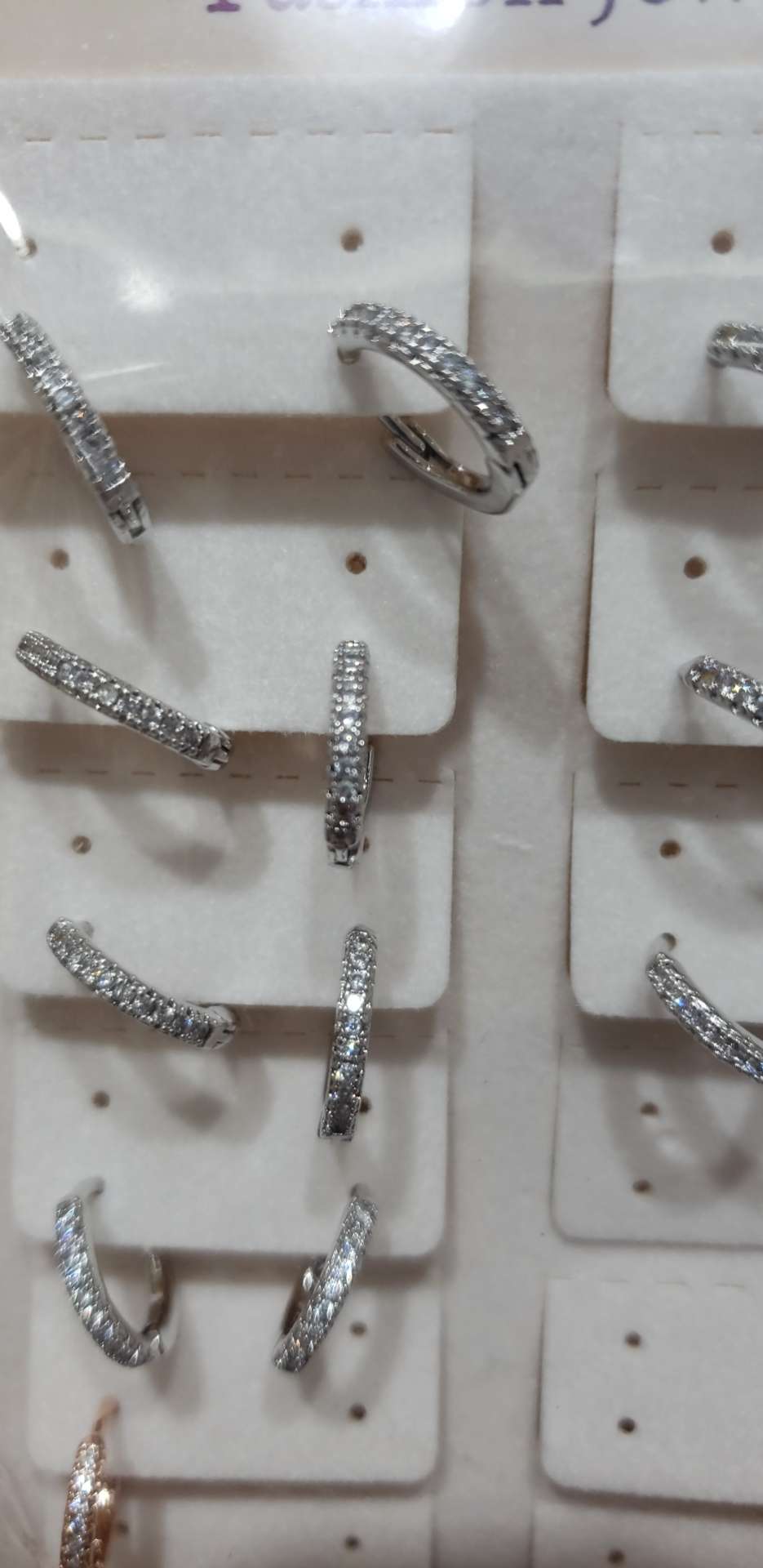 Small circle ear clip thumbnail
