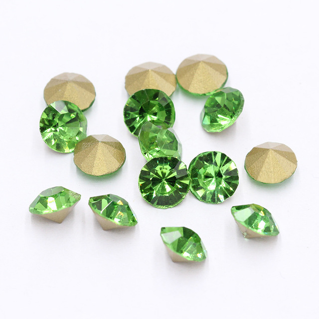 Light green pointed-bottom water diamond nail drill