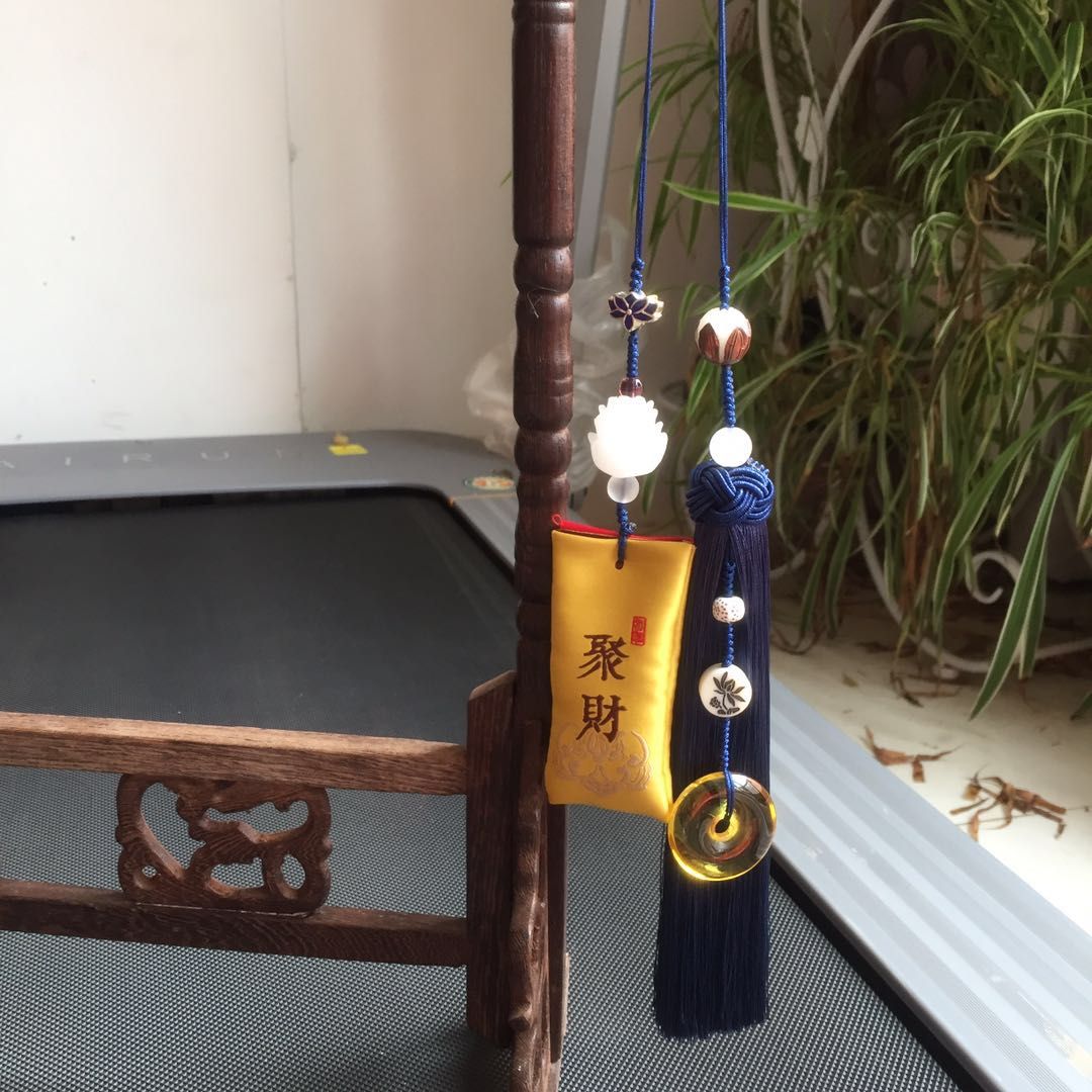 Hongyu Handicrafts Pendant Accessories: Silk and Rayon tassels Double Lucky Bag Application Scenario