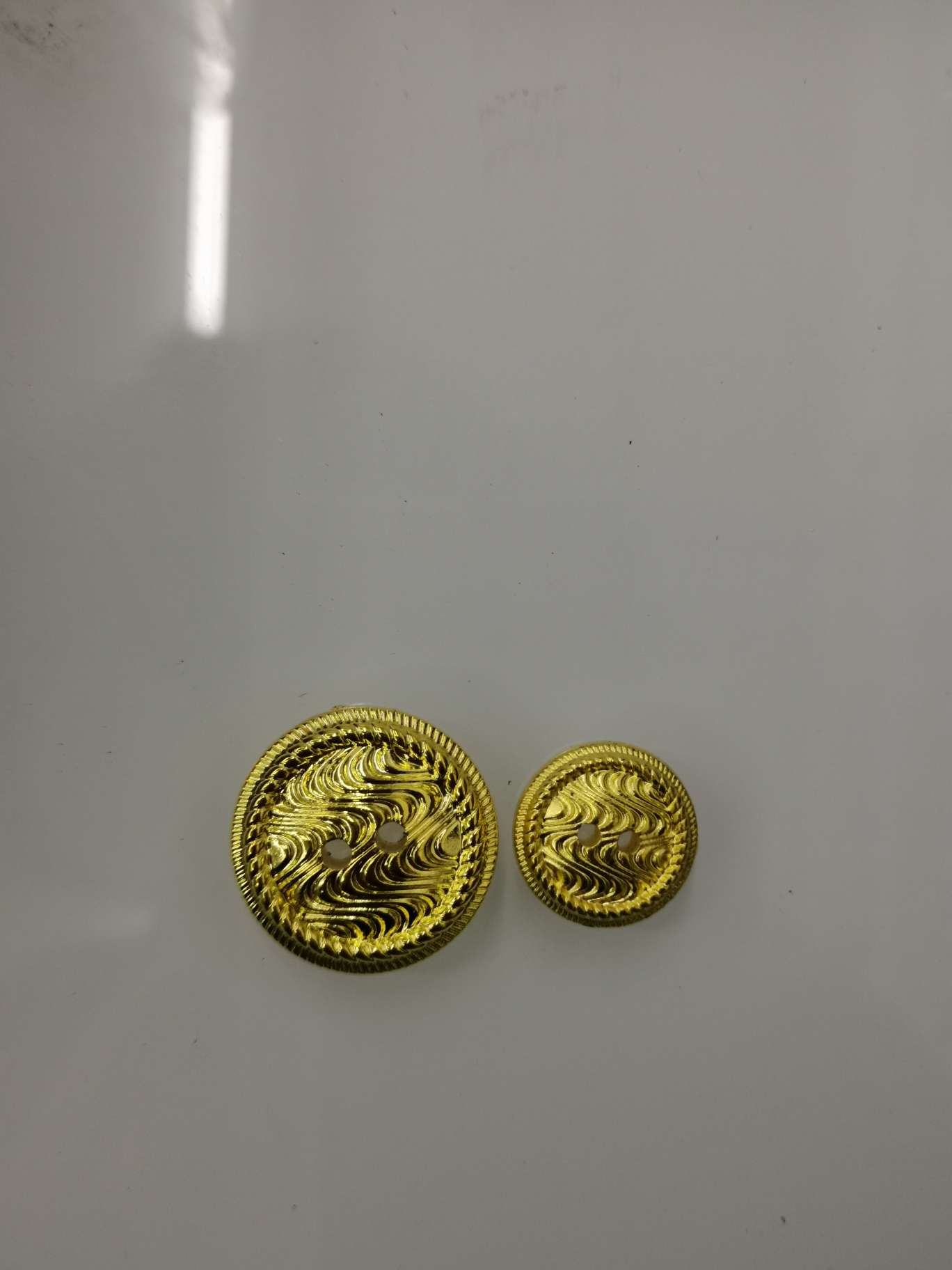 Golden (large details Picture