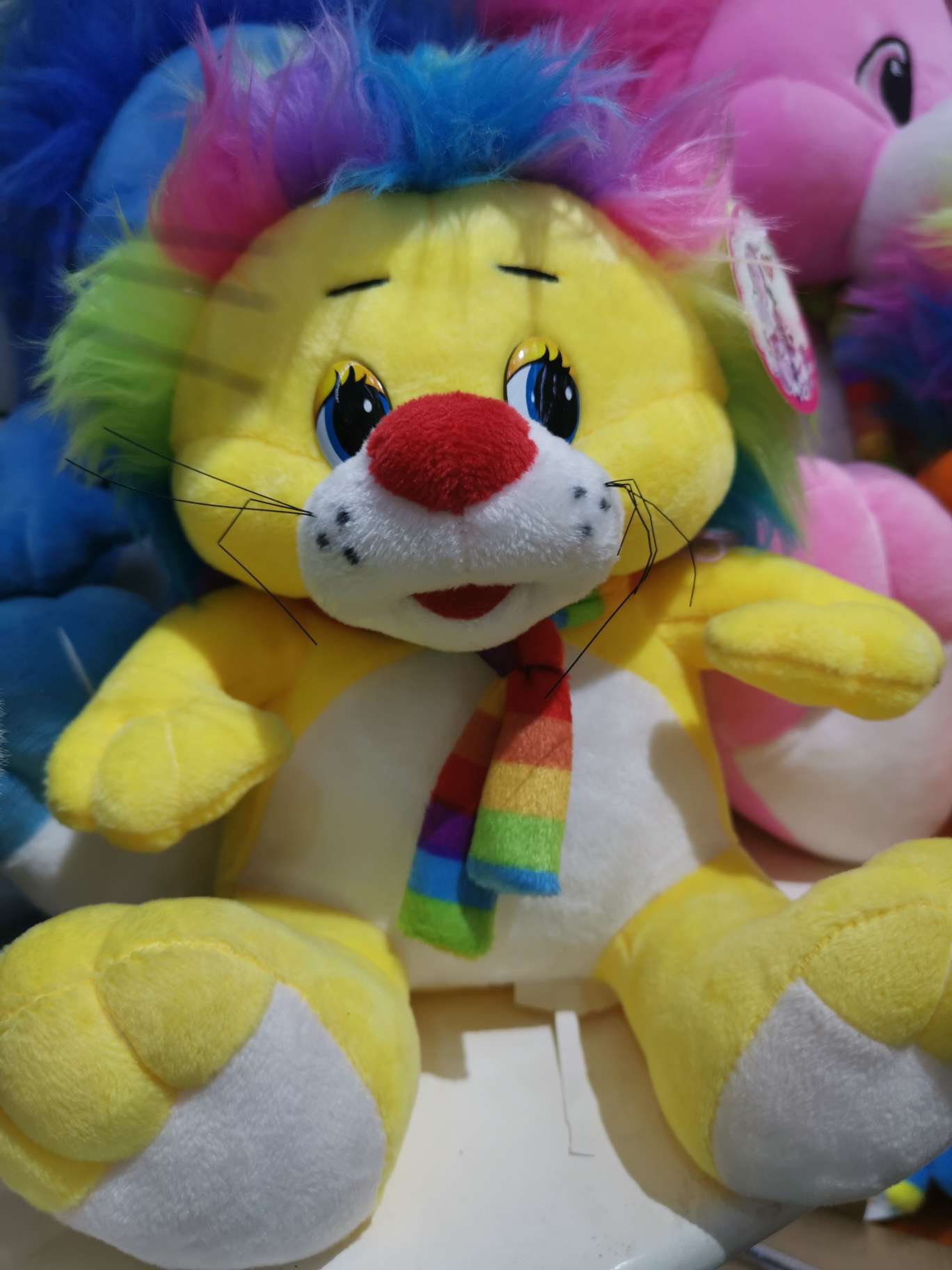 Toy 21 The Yellow Lion thumbnail