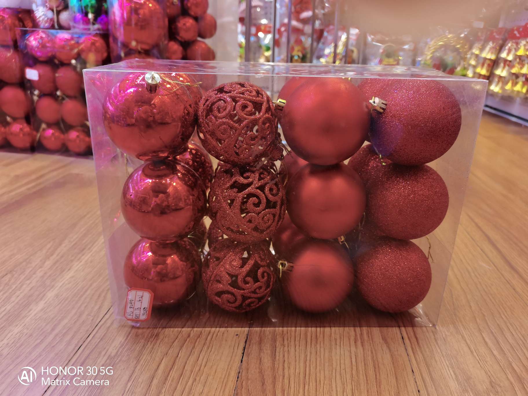 Christmas balls, Christmas products, Christmas tree decorations, foam balls, electroplated balls, transparent balls, illuminated and hollowed-out balls details Picture
