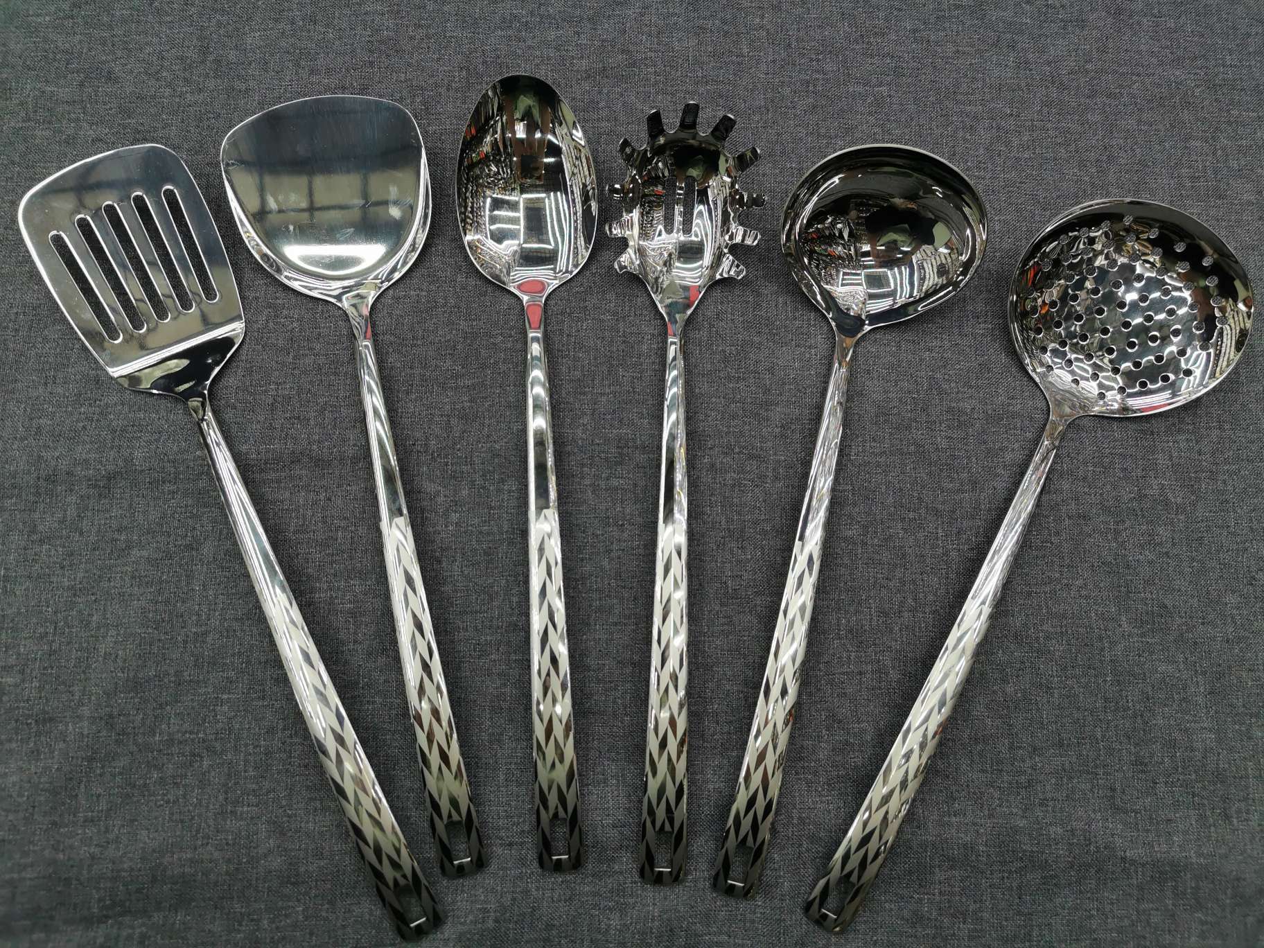 Complete set of stainless steel 201 laser 10#4 kitchen utensils and appliances