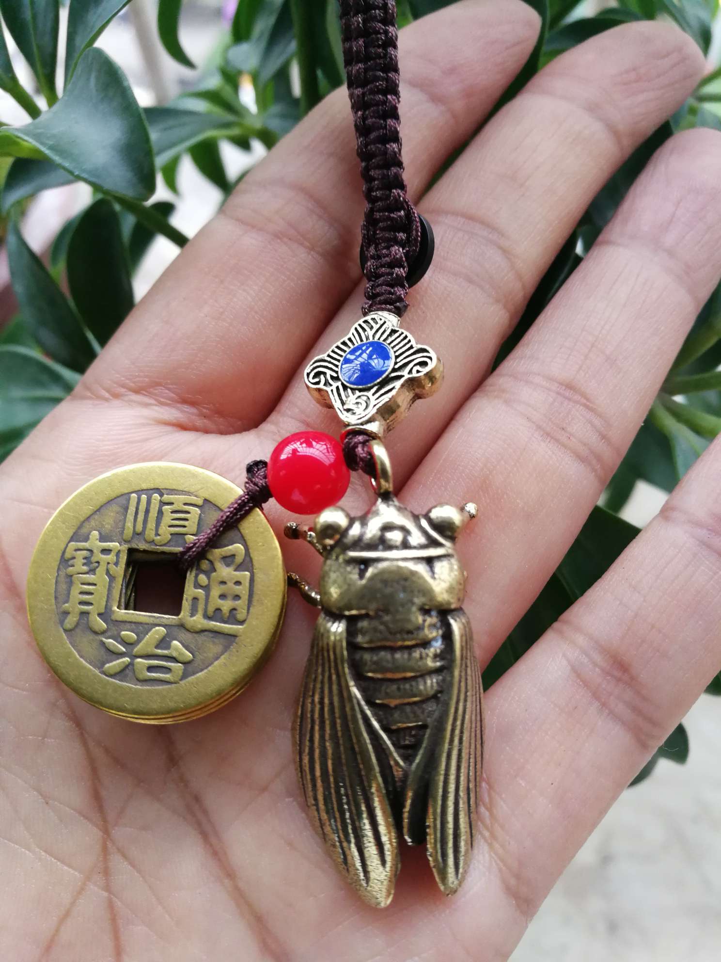 纯铜做旧一鸣惊人五帝钱钥匙扣挂件产品图