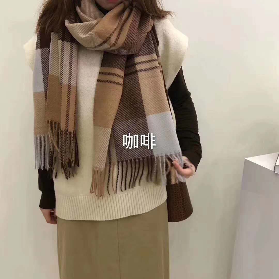 Autumn/Winter 2020 New Cashmere Scarf Fashion Casual Shawl Application Scenario