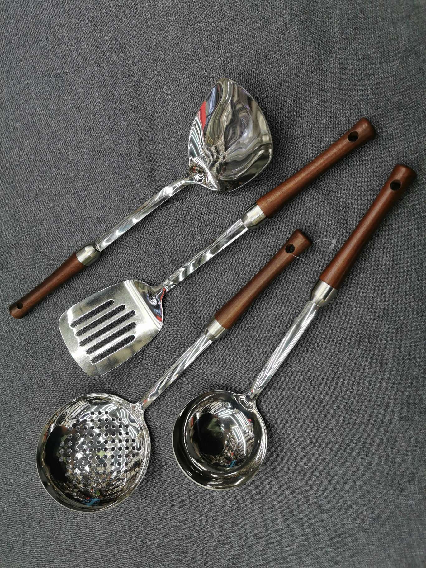 304 stainless steel spatula household slotted spoon shovel kitchen stir-fry spoon soup spoon kitchen utensils and appliances set scoop spoon set thumbnail