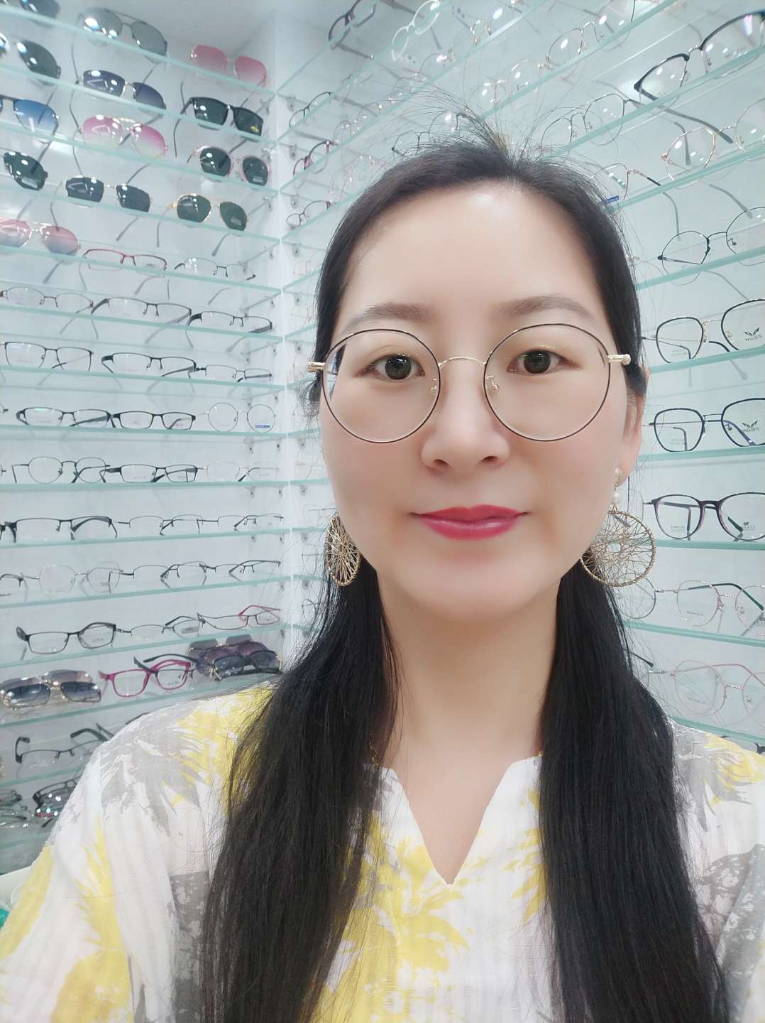 Nice show glasses