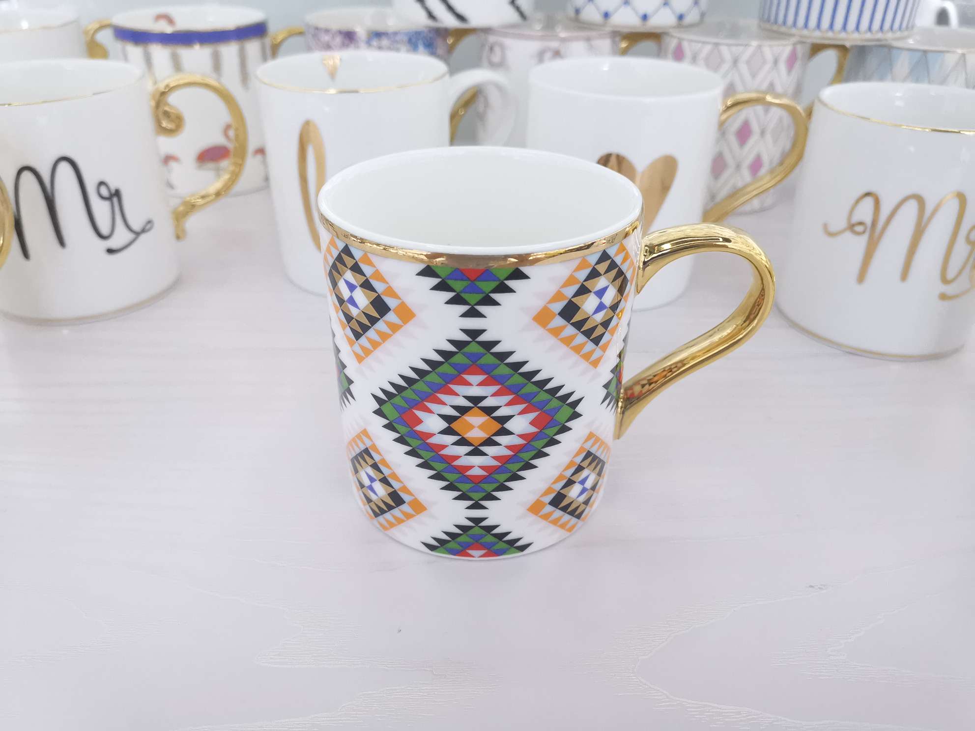 High-end gilded ceramic cups, mugs, coffee cups and water cups undefined