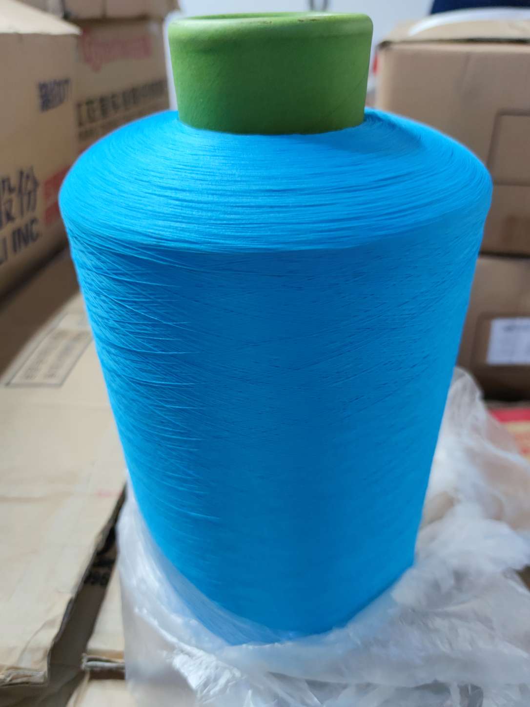 100D 200D 300D 75D涤纶低弹丝 染色色纱 涤纶丝 DTY 缝纫线