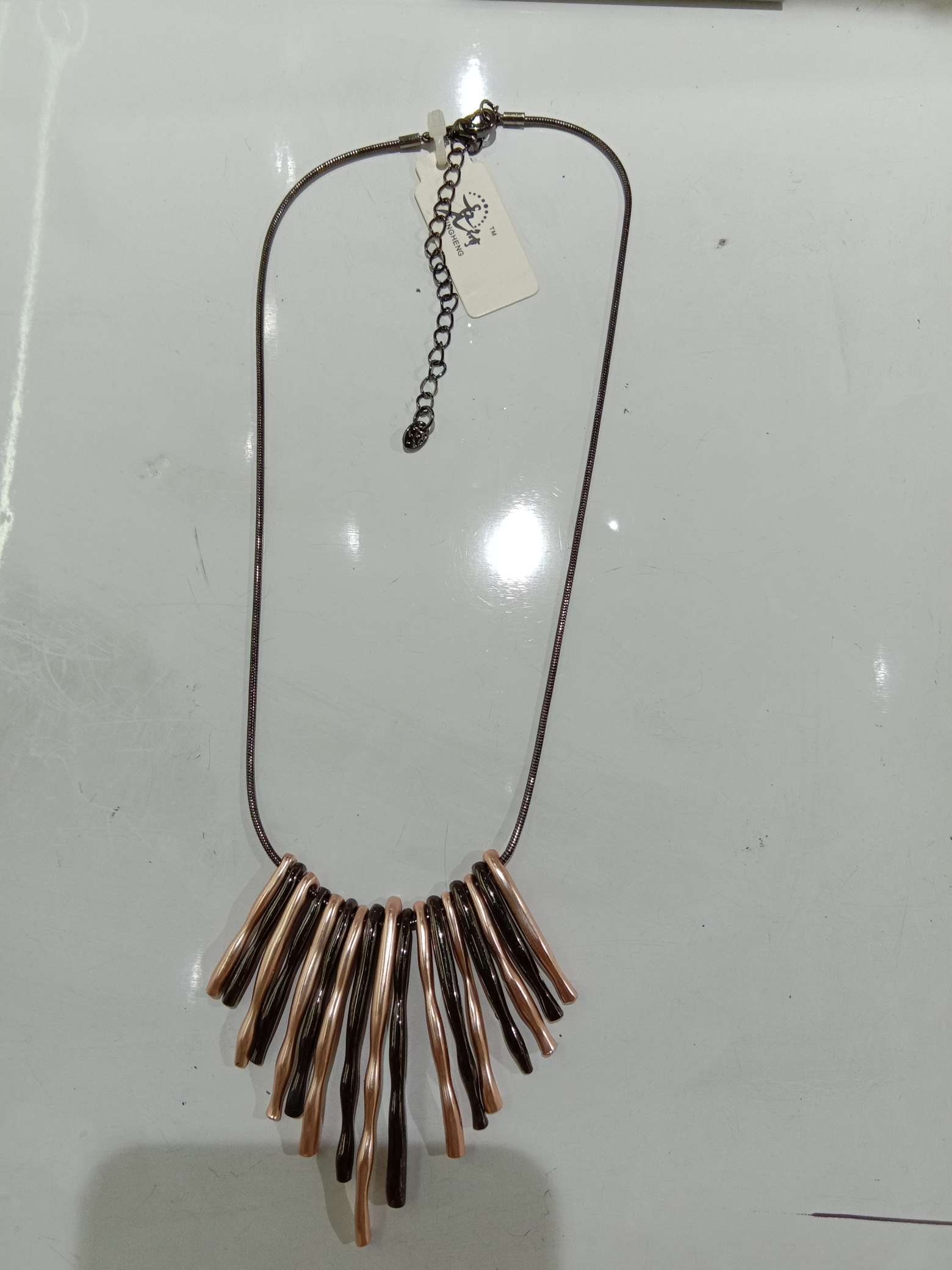 Factory direct sales of exaggerated and personalized necklaces from Europe and America