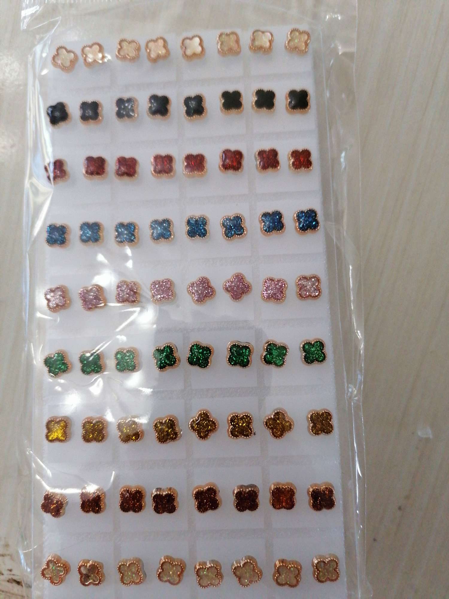 Gold powder drop oil stud cross type thumbnail
