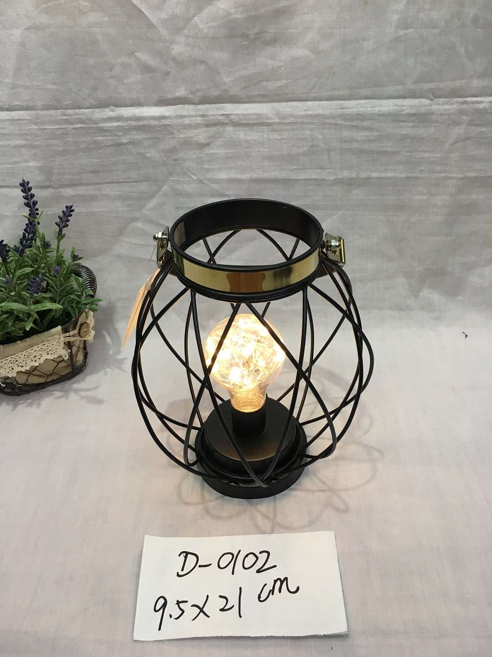 Creative wrought iron geometry Nordic iron home accessories decoration bedroom bedside living room teahouse cafe light black belt LED light thumbnail